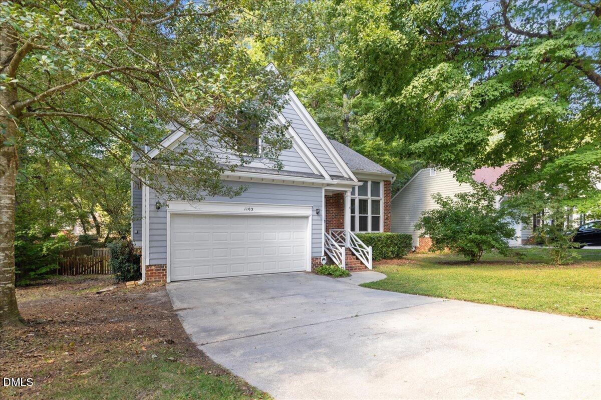 1103 Silvershire Way Property Photo 2
