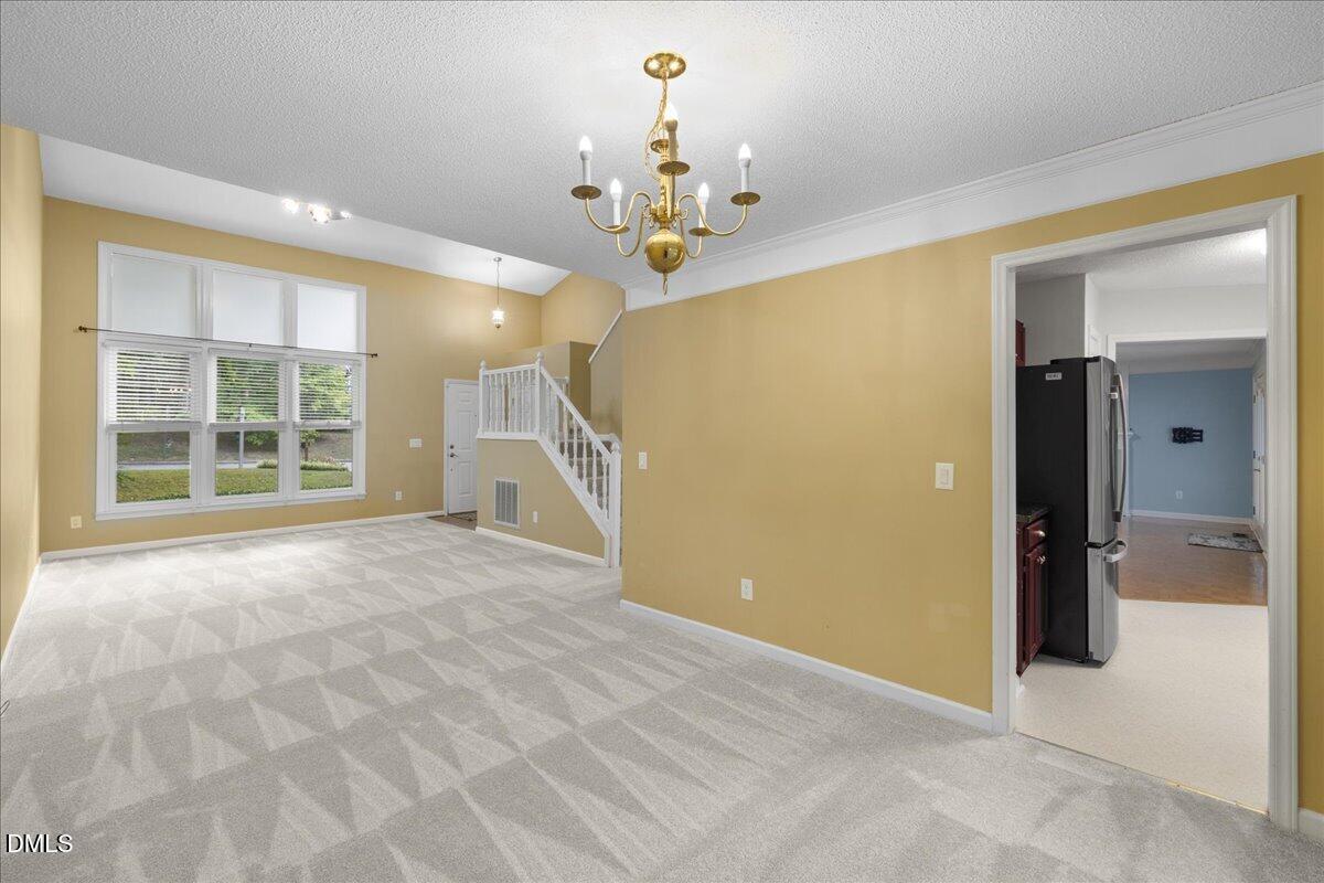 1103 Silvershire Way Property Photo 6