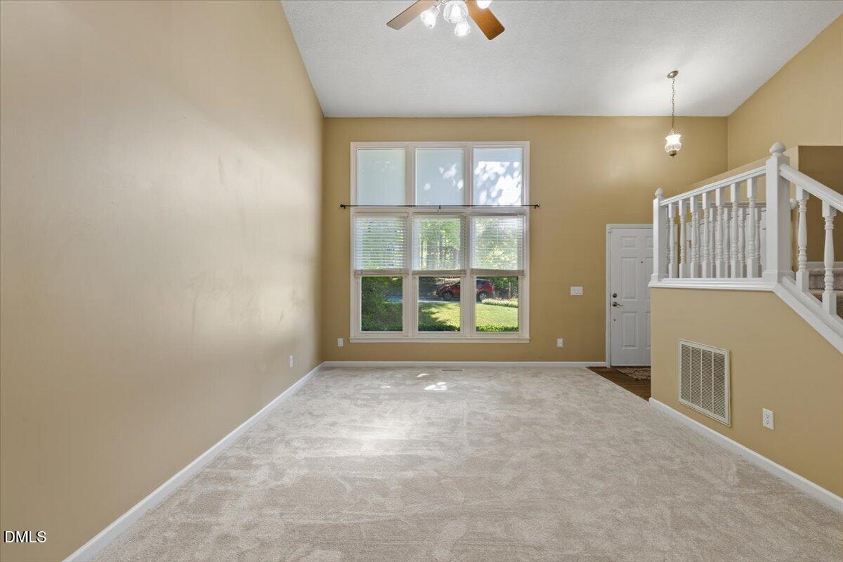 1103 Silvershire Way Property Photo 8
