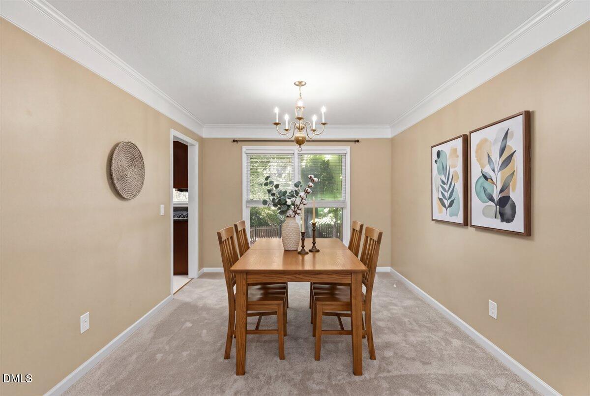 1103 Silvershire Way Property Photo 9