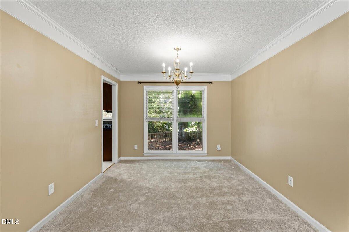 1103 Silvershire Way Property Photo 10