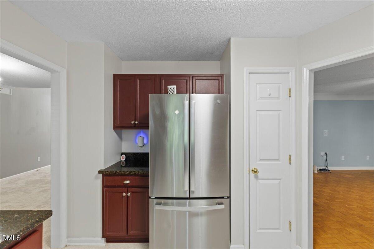 1103 Silvershire Way Property Photo 13