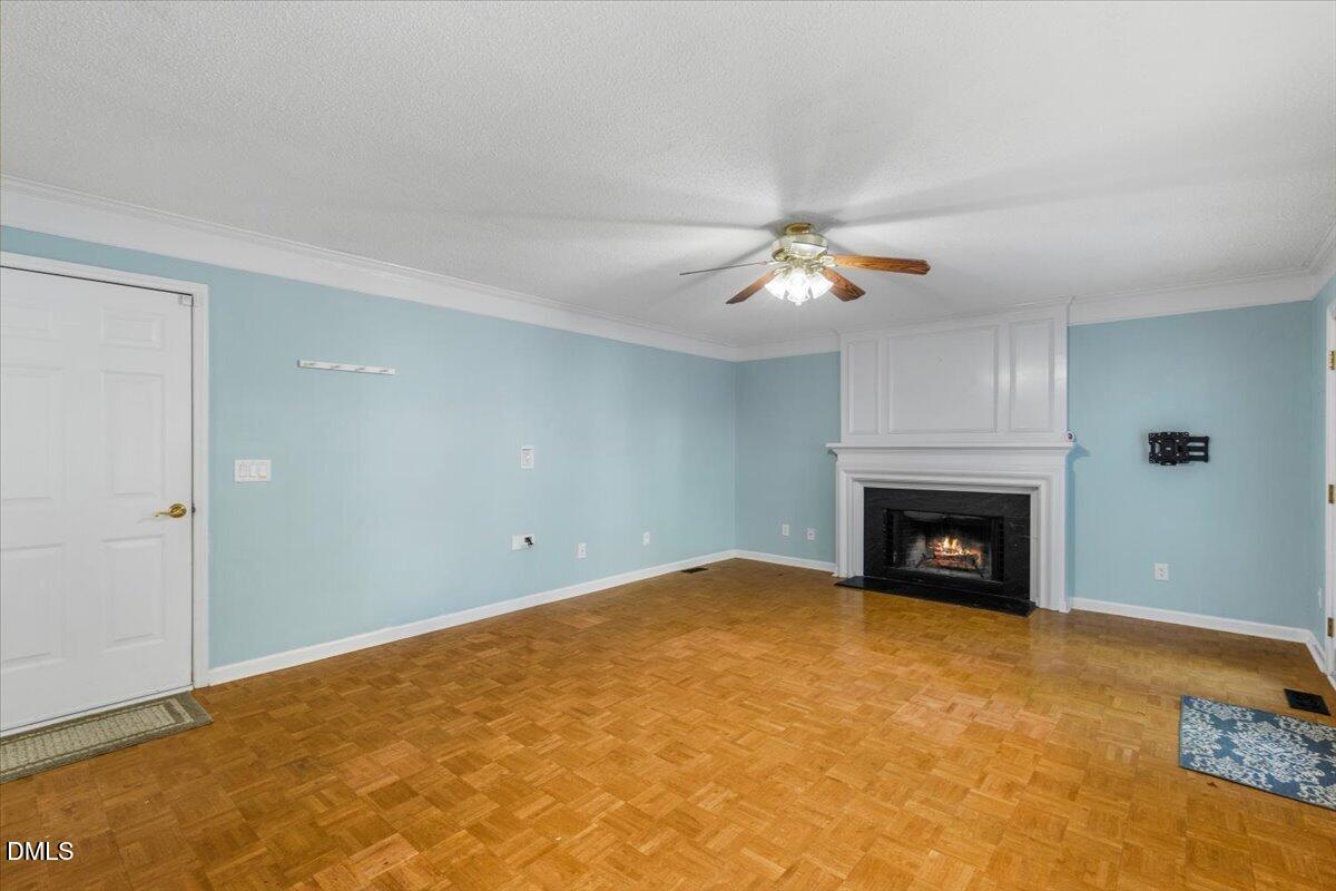 1103 Silvershire Way Property Photo 19