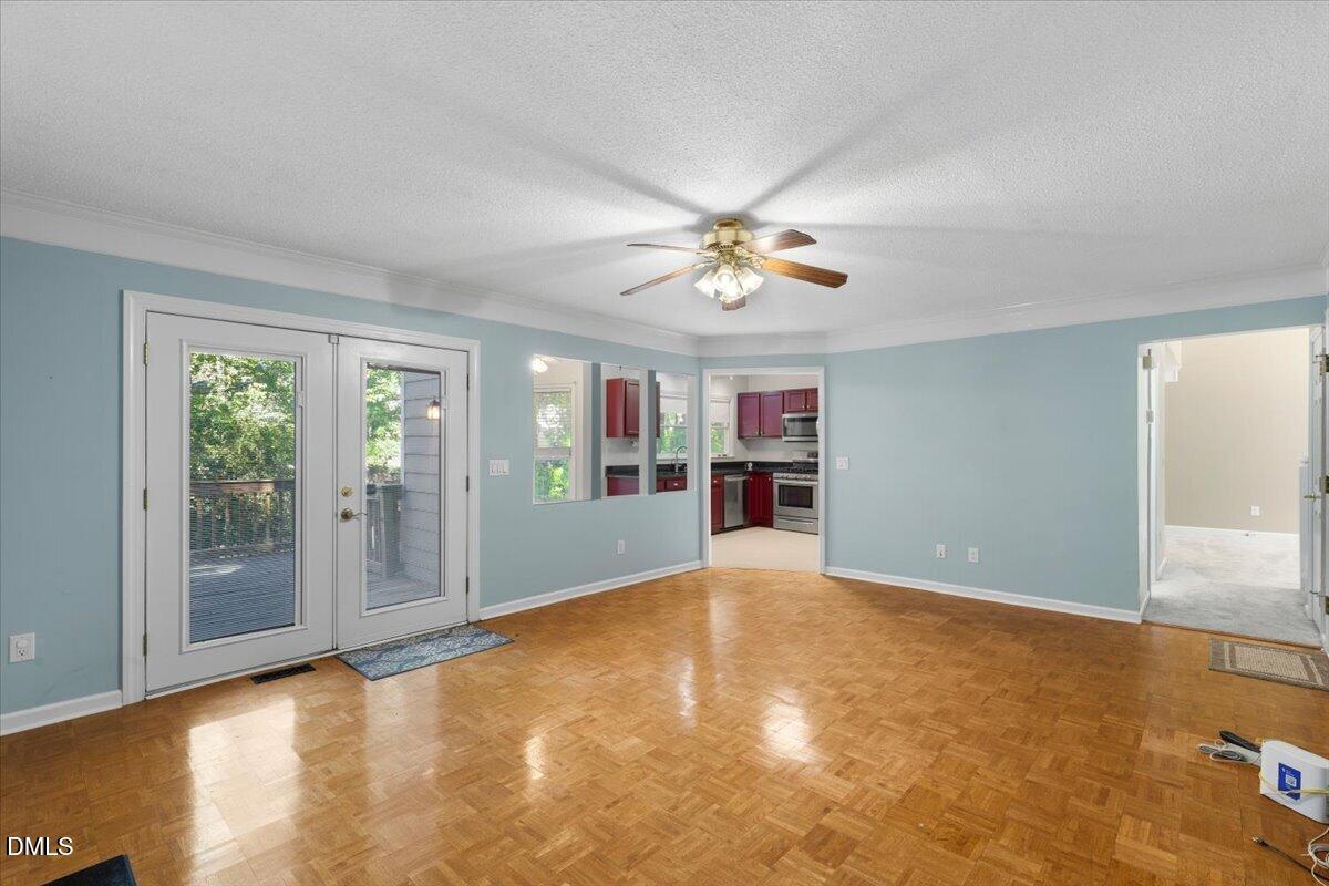 1103 Silvershire Way Property Photo 21