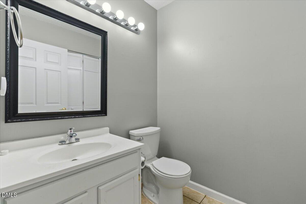 1103 Silvershire Way Property Photo 22