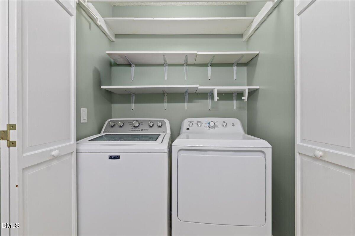 1103 Silvershire Way Property Photo 23