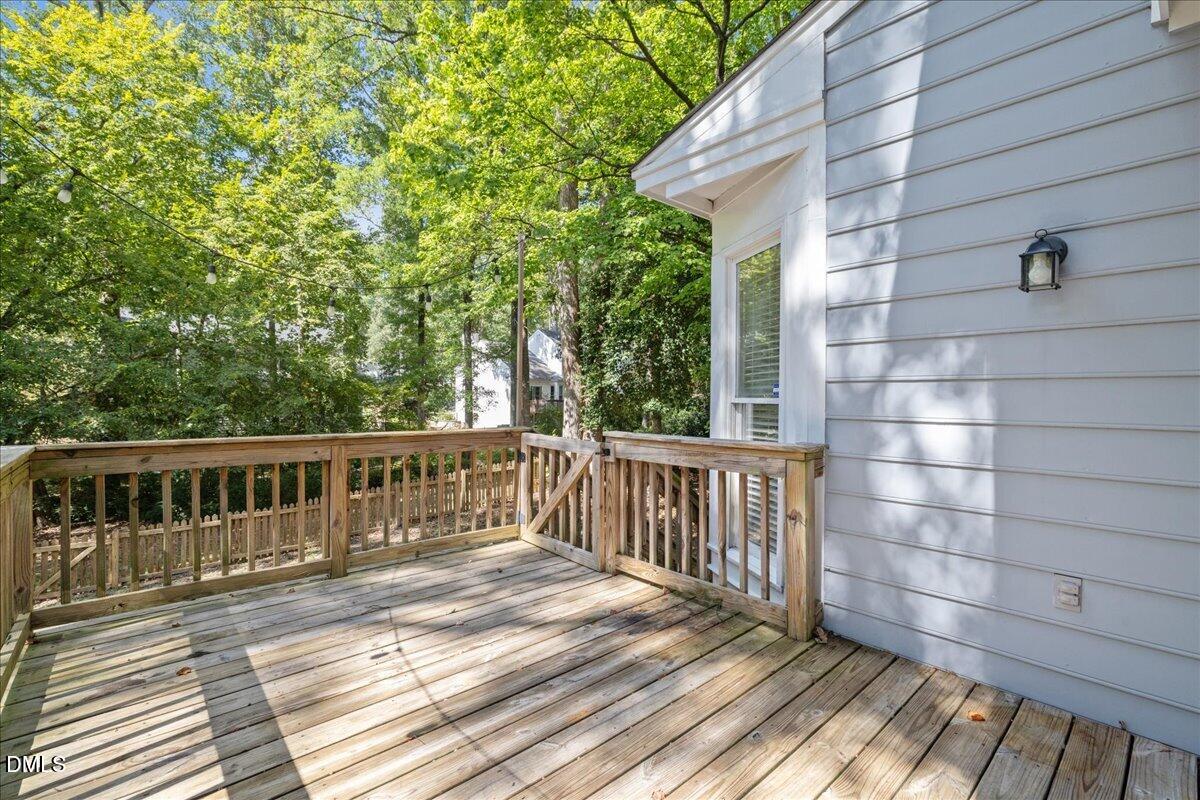 1103 Silvershire Way Property Photo 23
