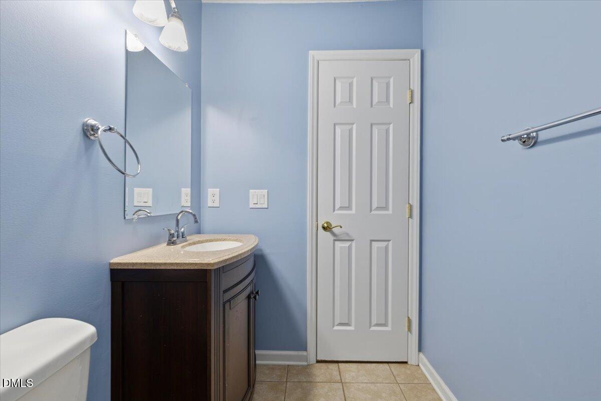1103 Silvershire Way Property Photo 39