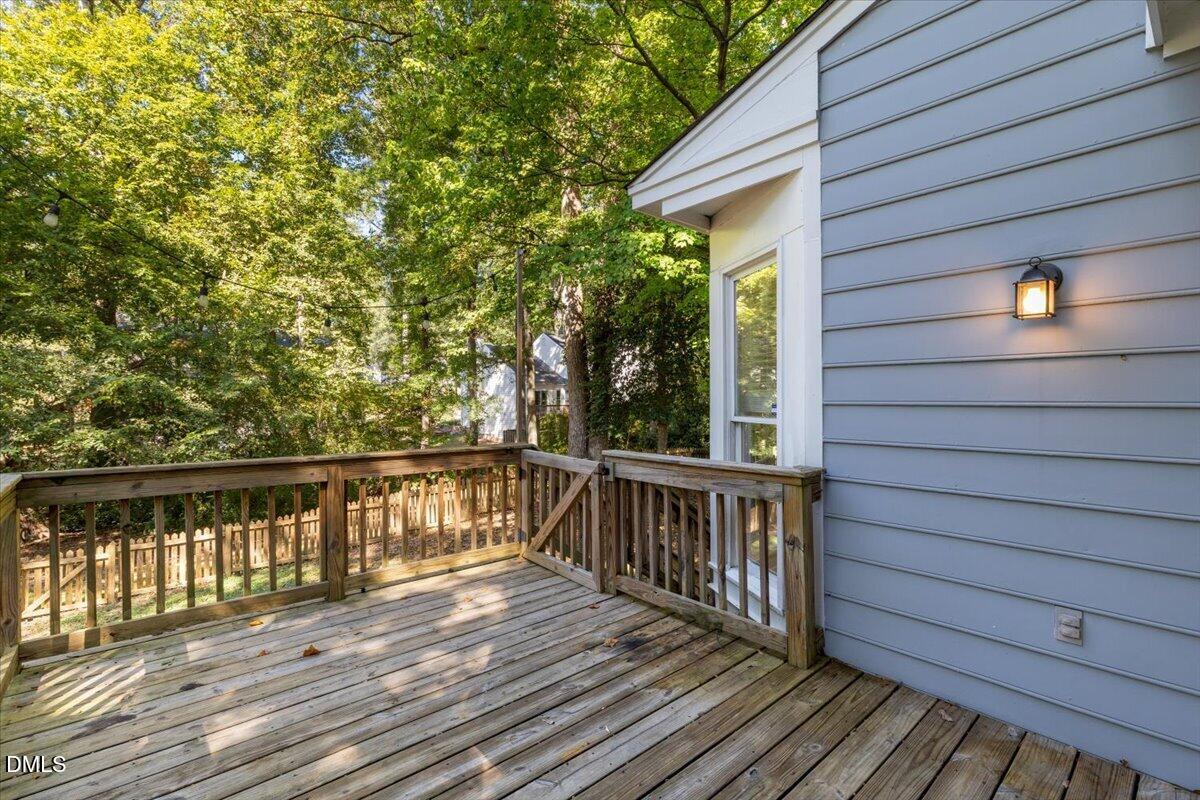 1103 Silvershire Way Property Photo 40