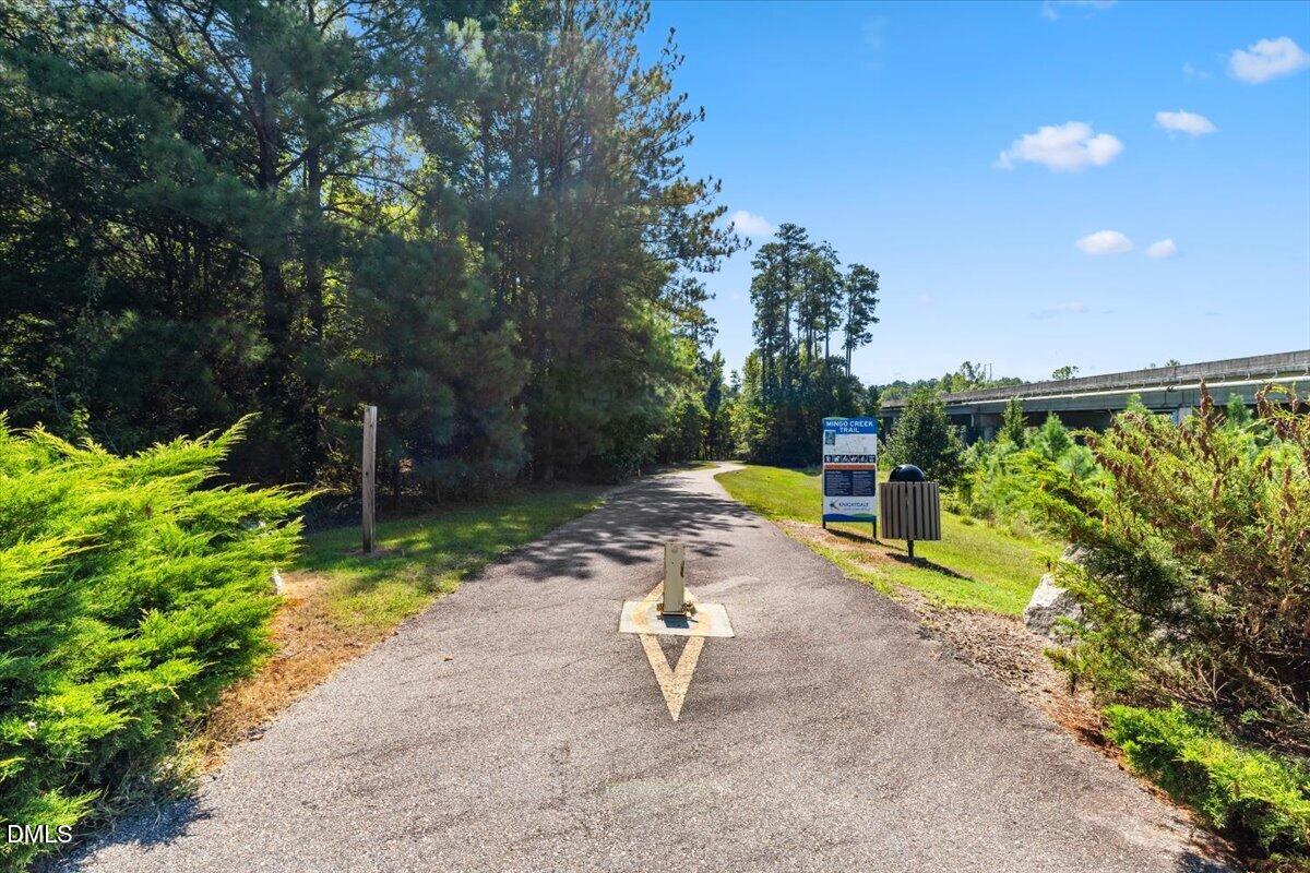 1103 Silvershire Way Property Photo 48
