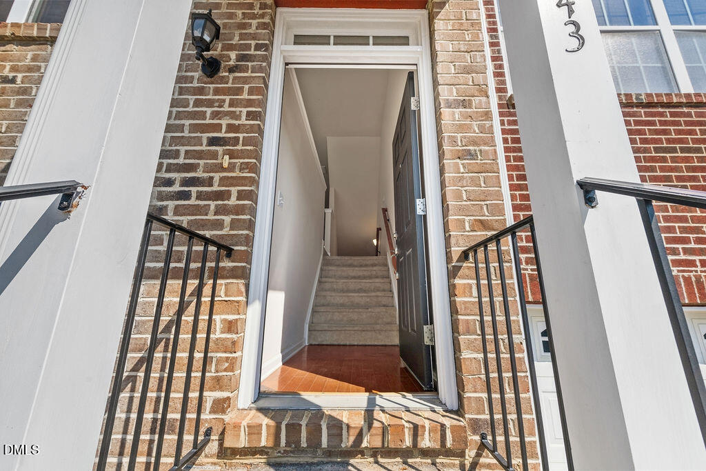 1043 Summerhouse Road Property Photo 7