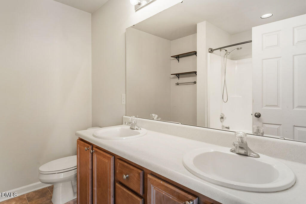 1043 Summerhouse Road Property Photo 25