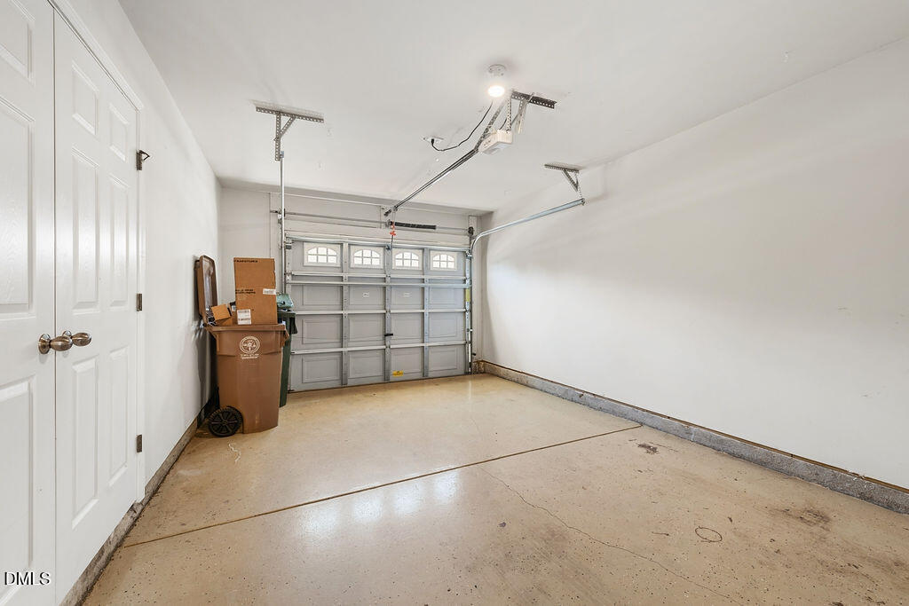 1043 Summerhouse Road Property Photo 41