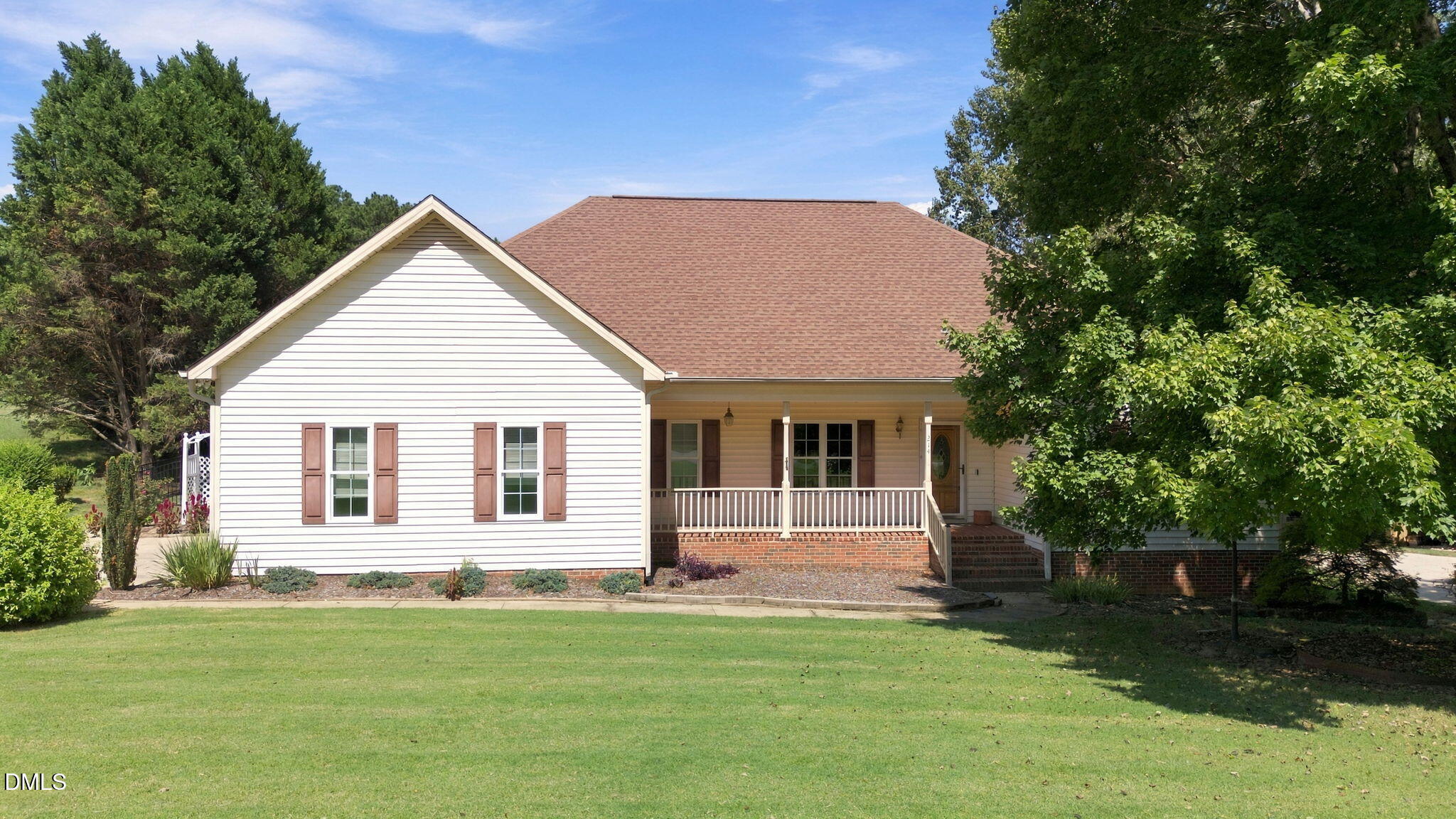 214 Parkridge Drive Property Photo 1