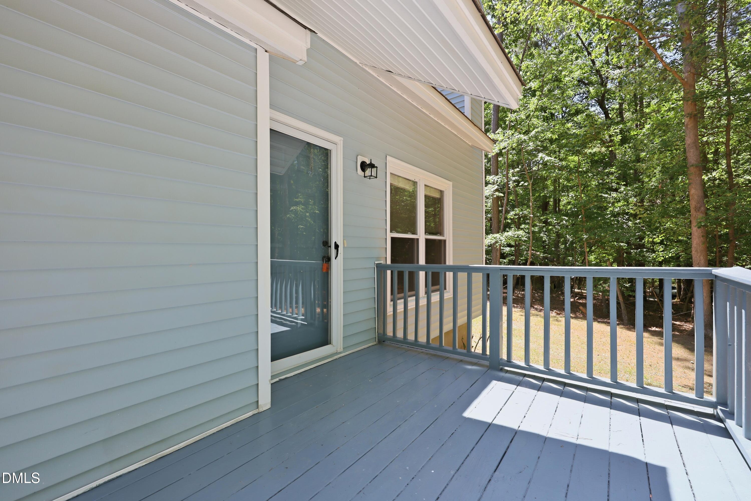 9506 Coachway Property Photo 35