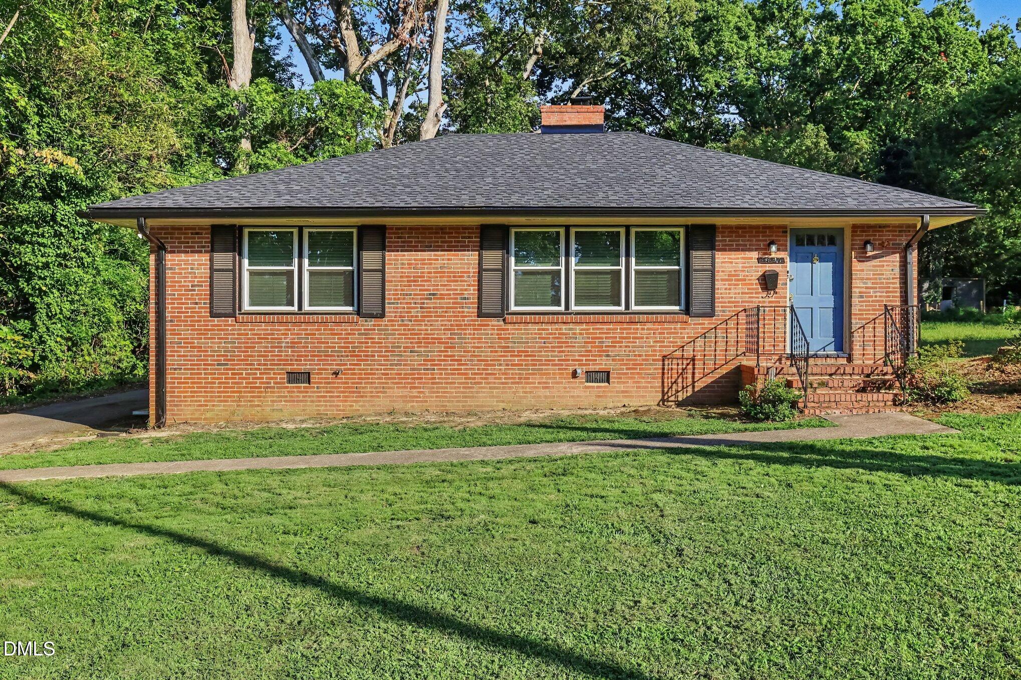 1617 Oakdale Circle Property Photo 1