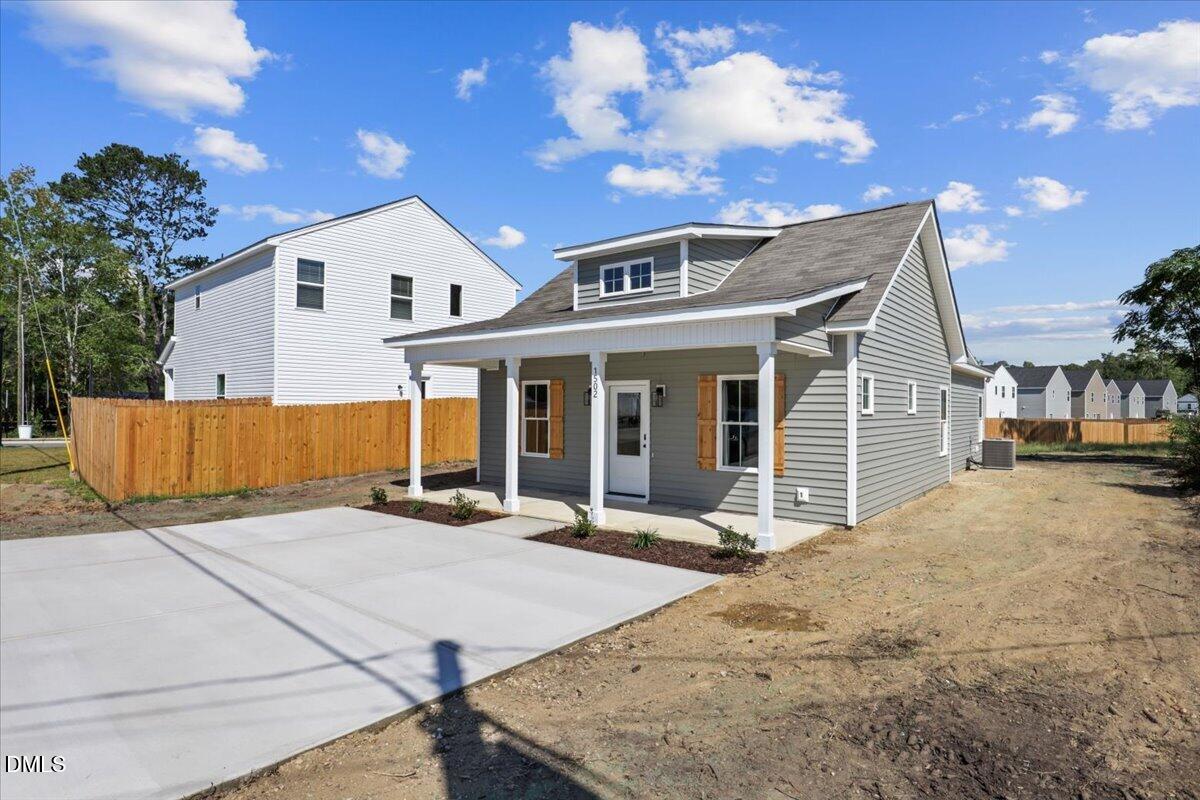 1502 Erwin Road Property Photo 4