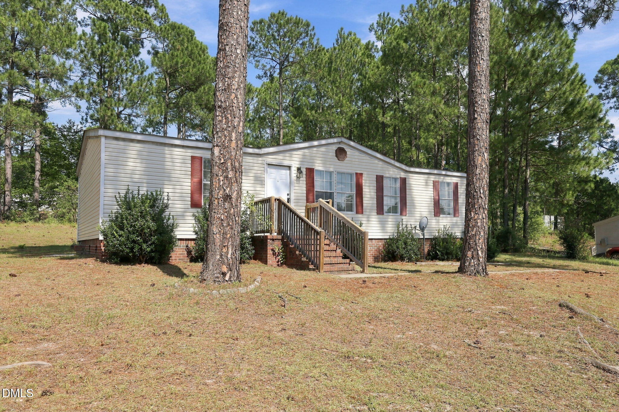 45 Shade Wood Property Photo 3