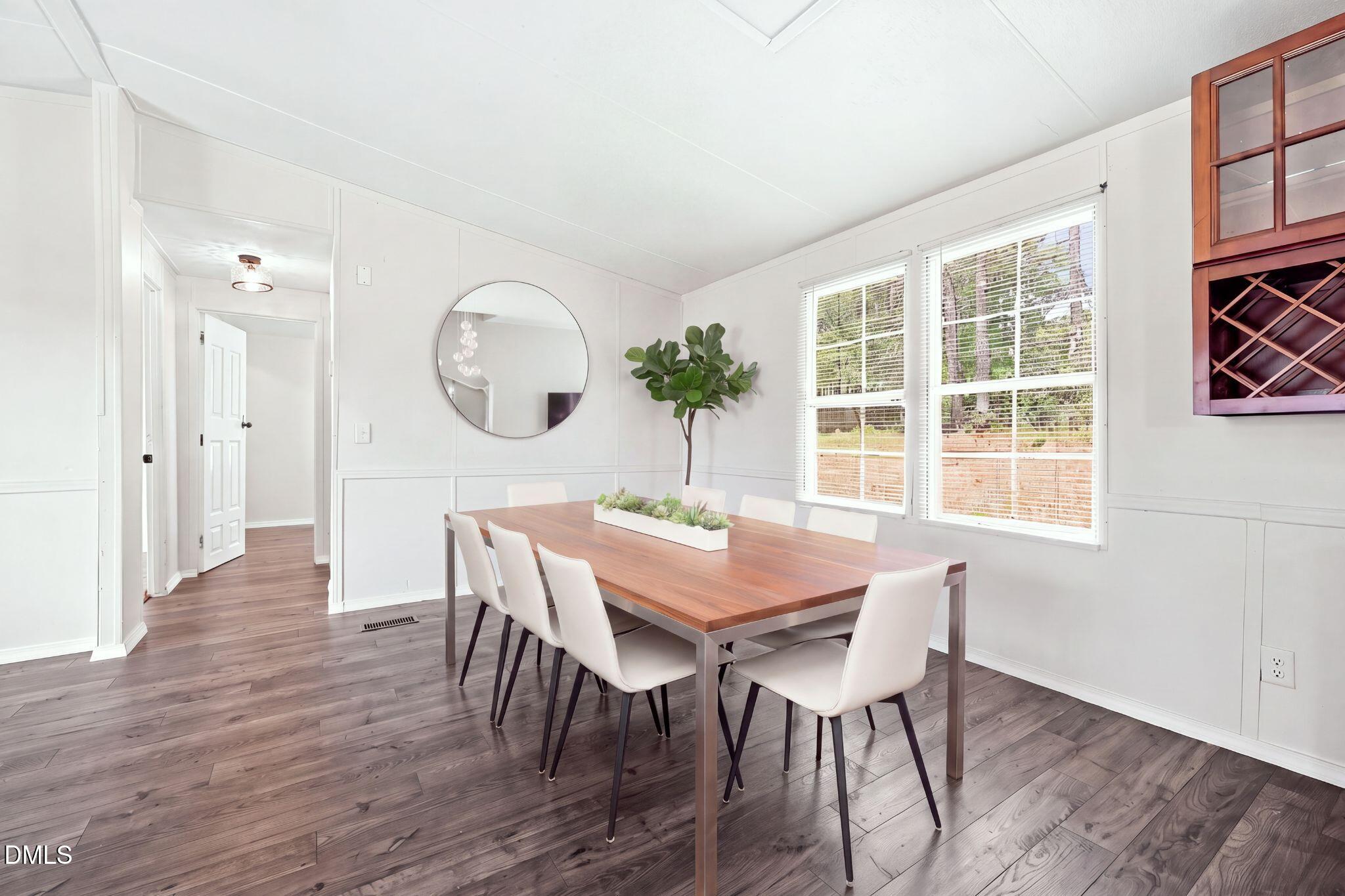 45 Shade Wood Property Photo 29
