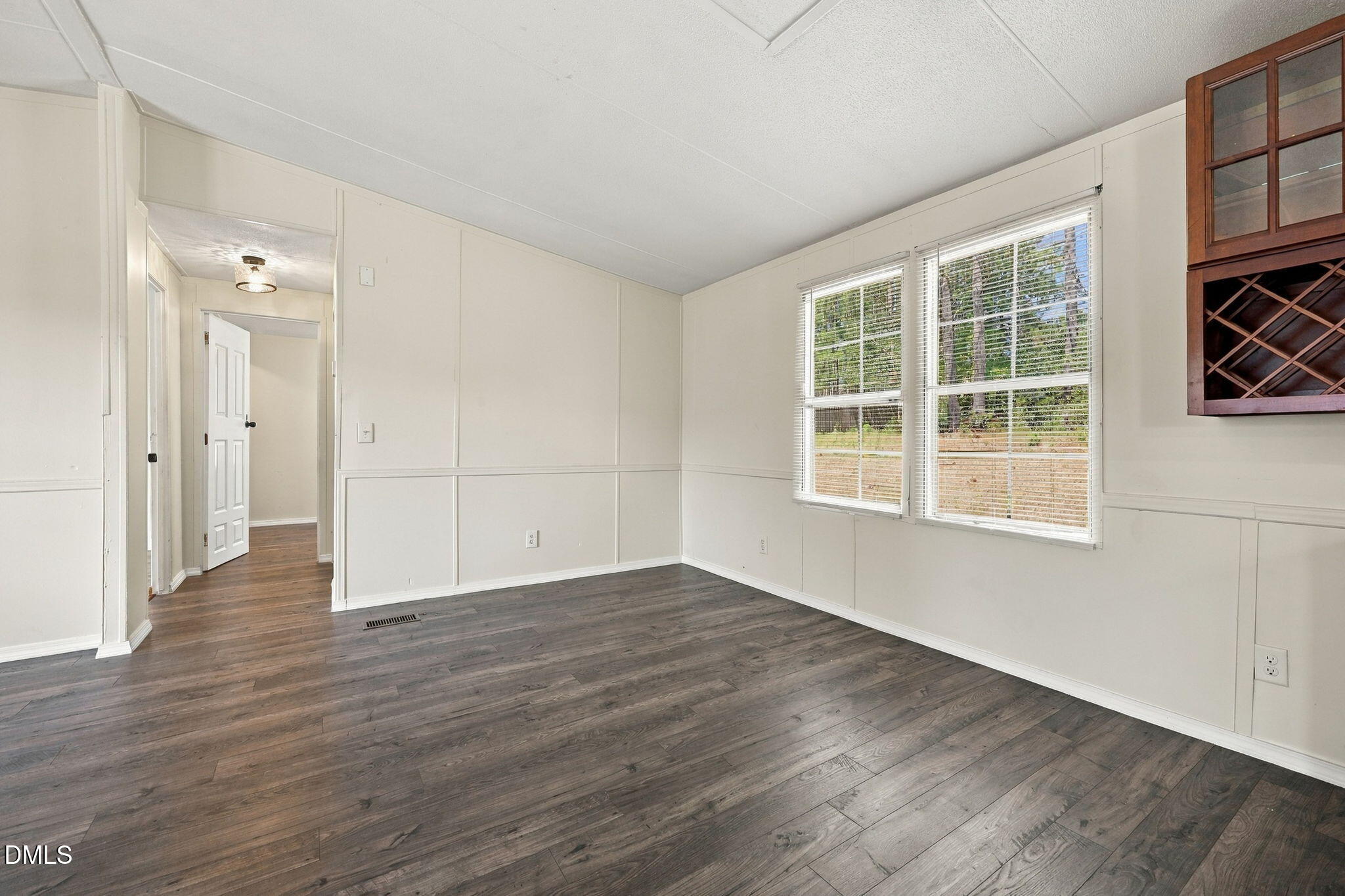 45 Shade Wood Property Photo 30