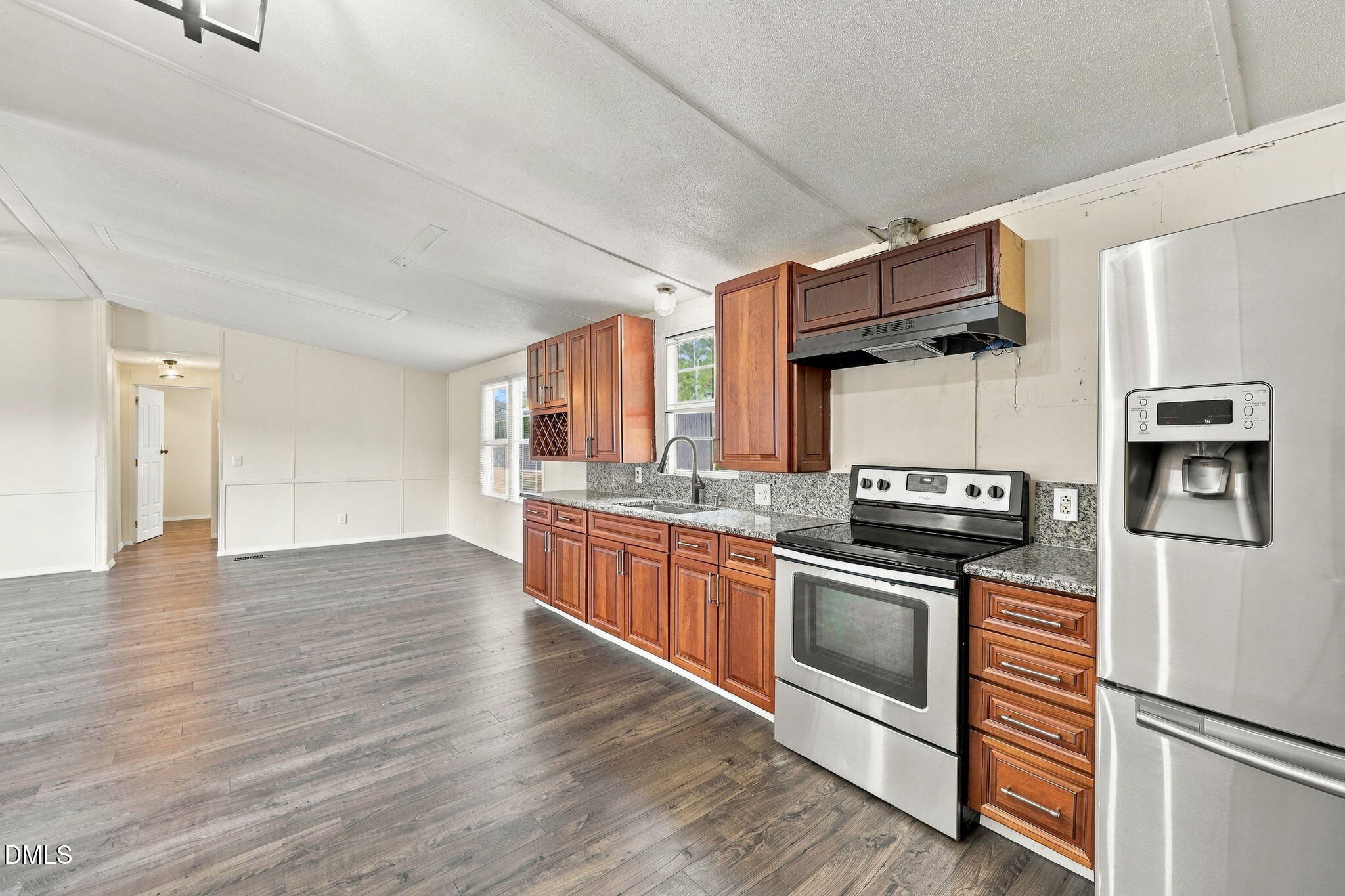 45 Shade Wood Property Photo 33