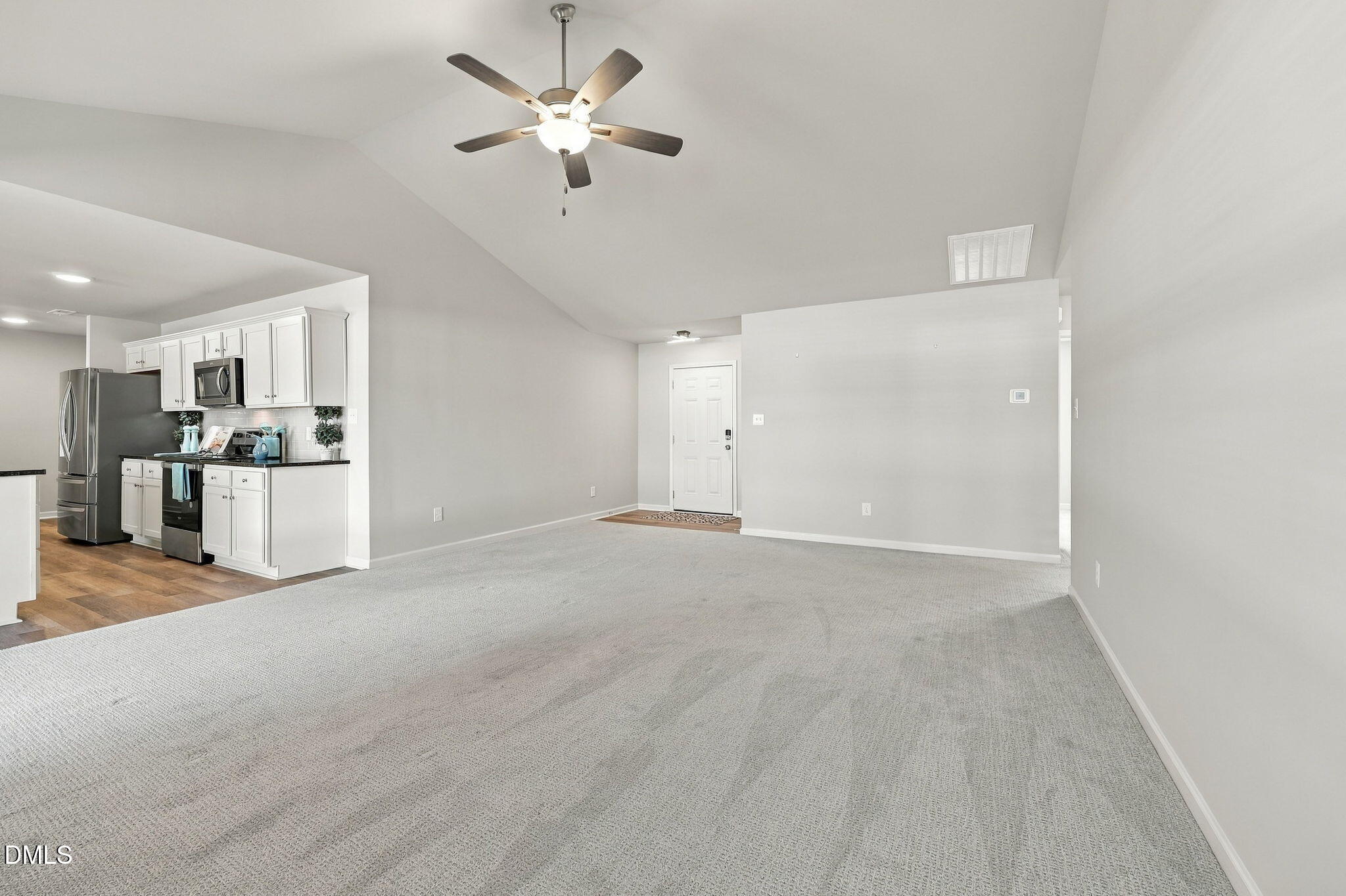 252 Earnest Way Property Photo 5