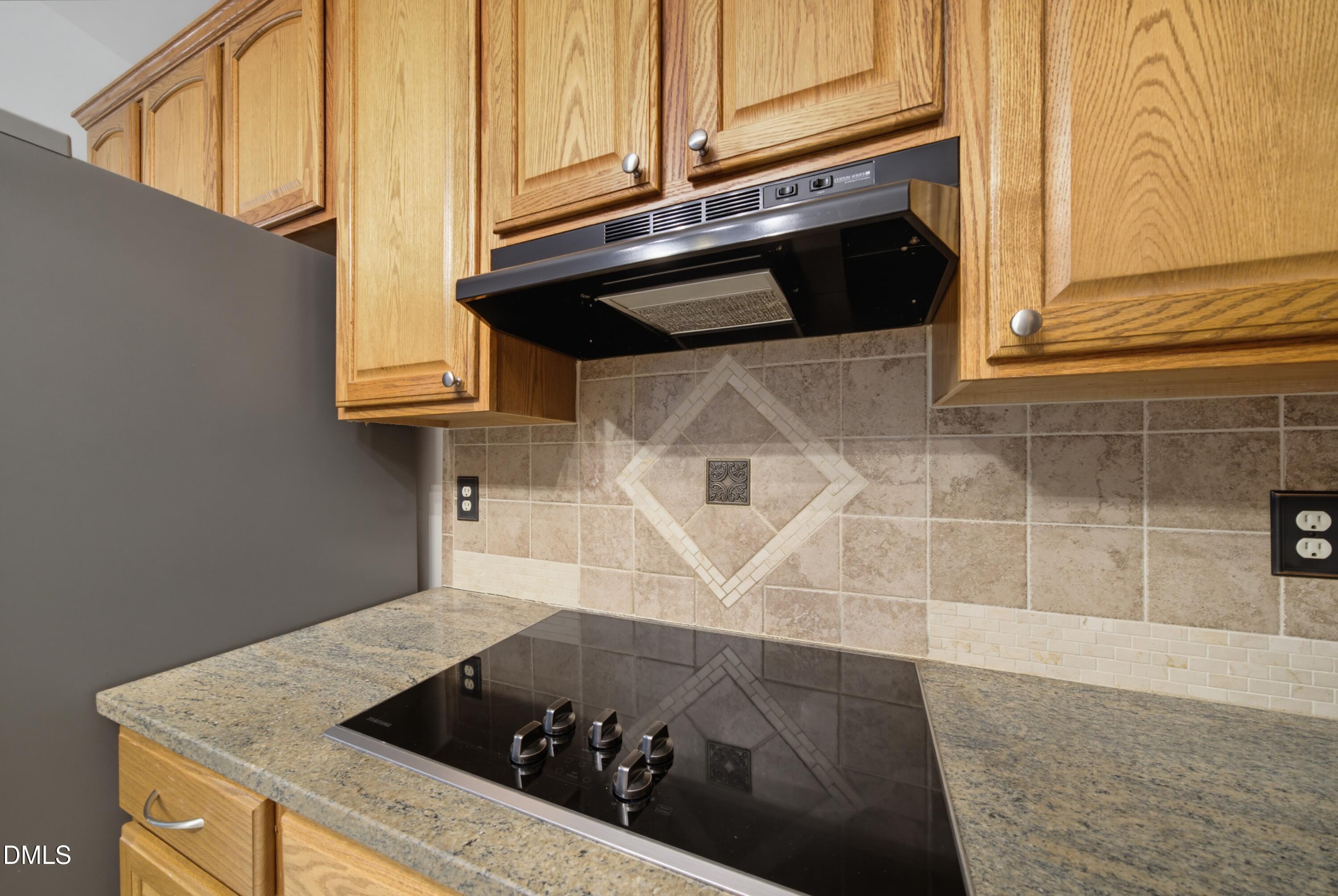 566 Timberknoll Lane Property Photo 12