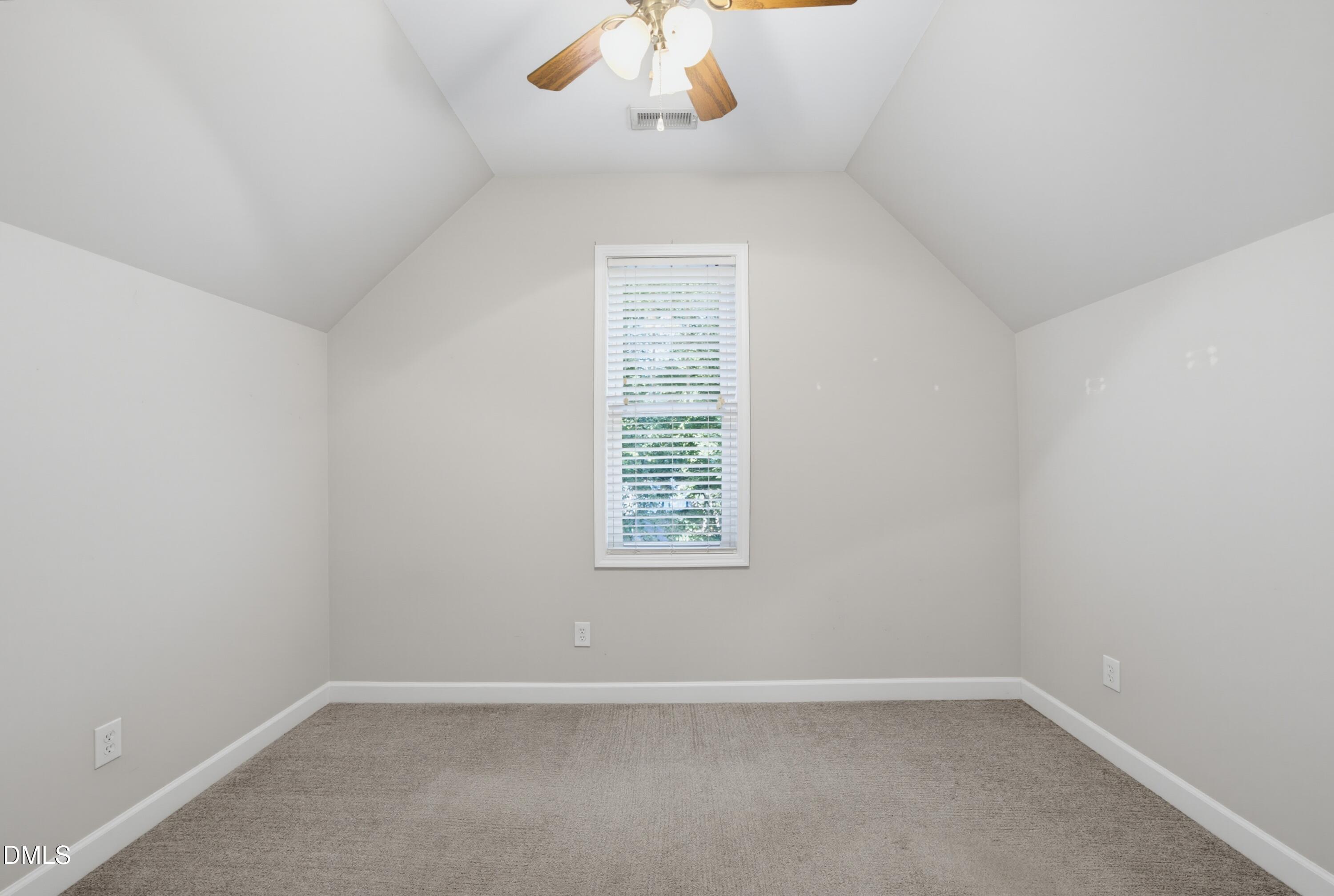 566 Timberknoll Lane Property Photo 36