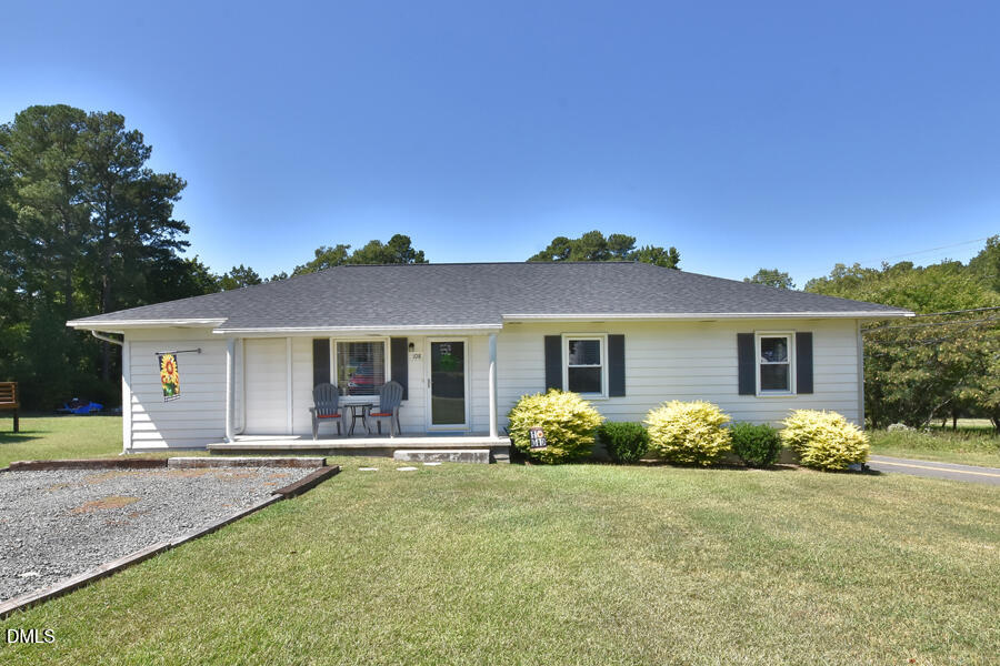 108 S Elm Street Property Photo 1