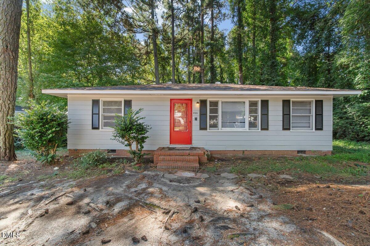 2025 Lynnhaven Avenue Property Photo 1