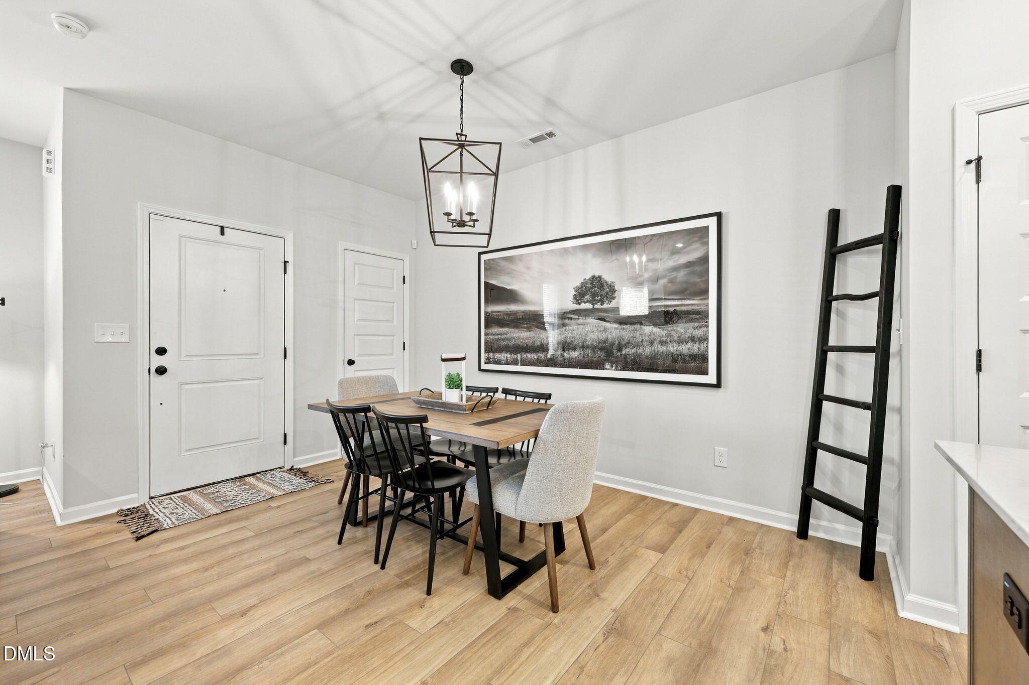 219 Chesapeake Commons Street Property Photo 5