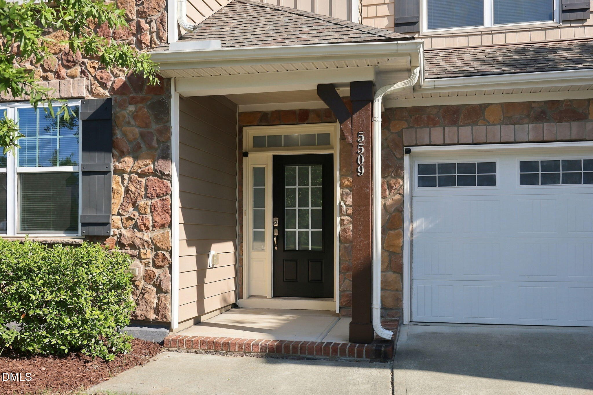 5509 Teversham Way Property Photo 3