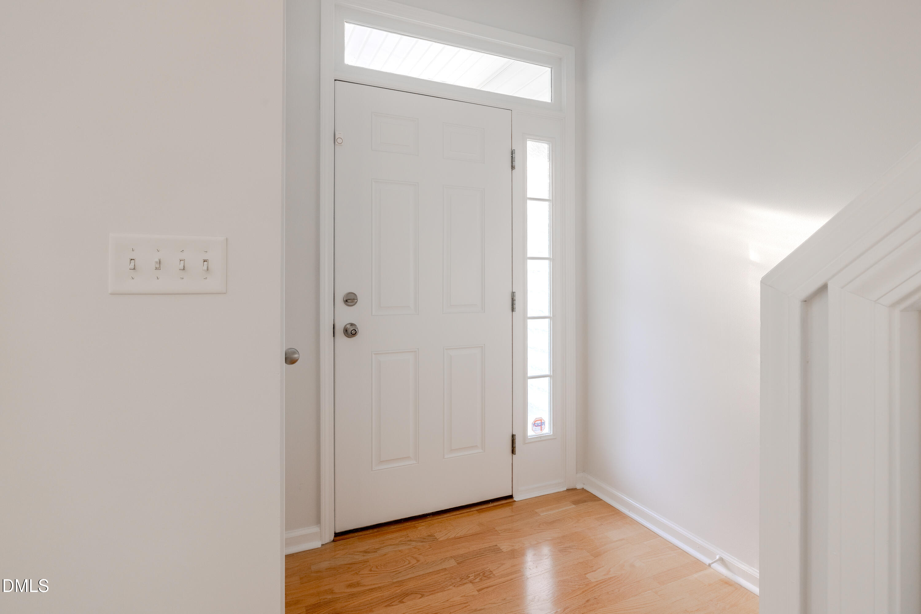 8116 Rolling Glenn Drive Property Photo 3