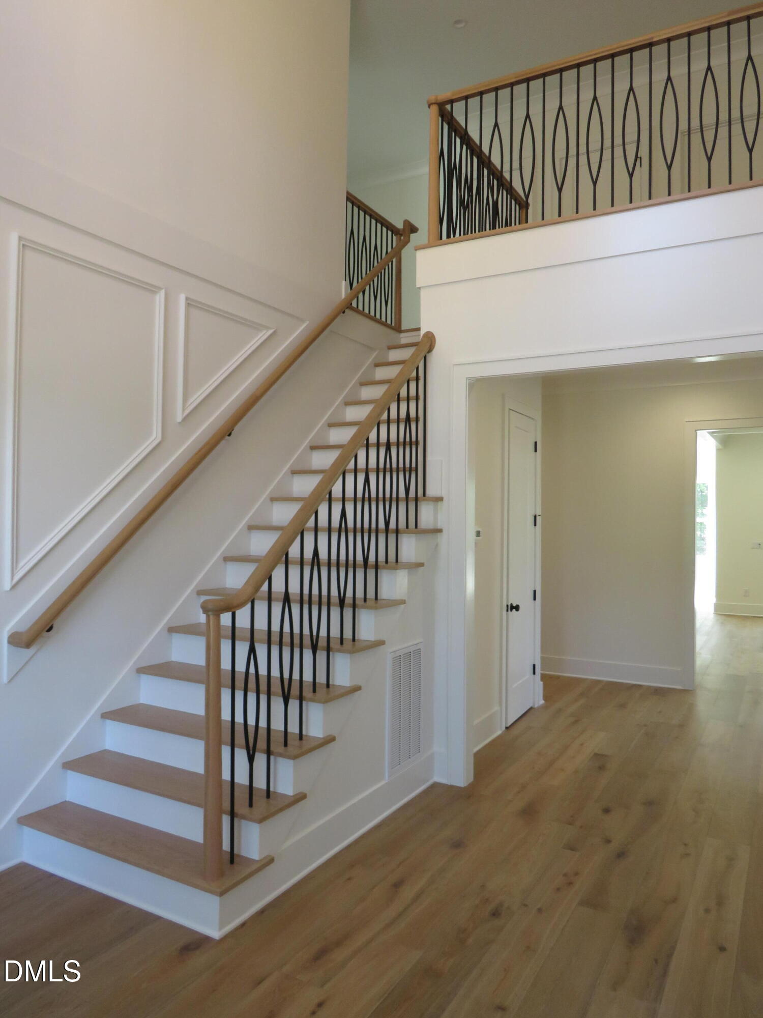 7711 Roberts Road Property Photo 5