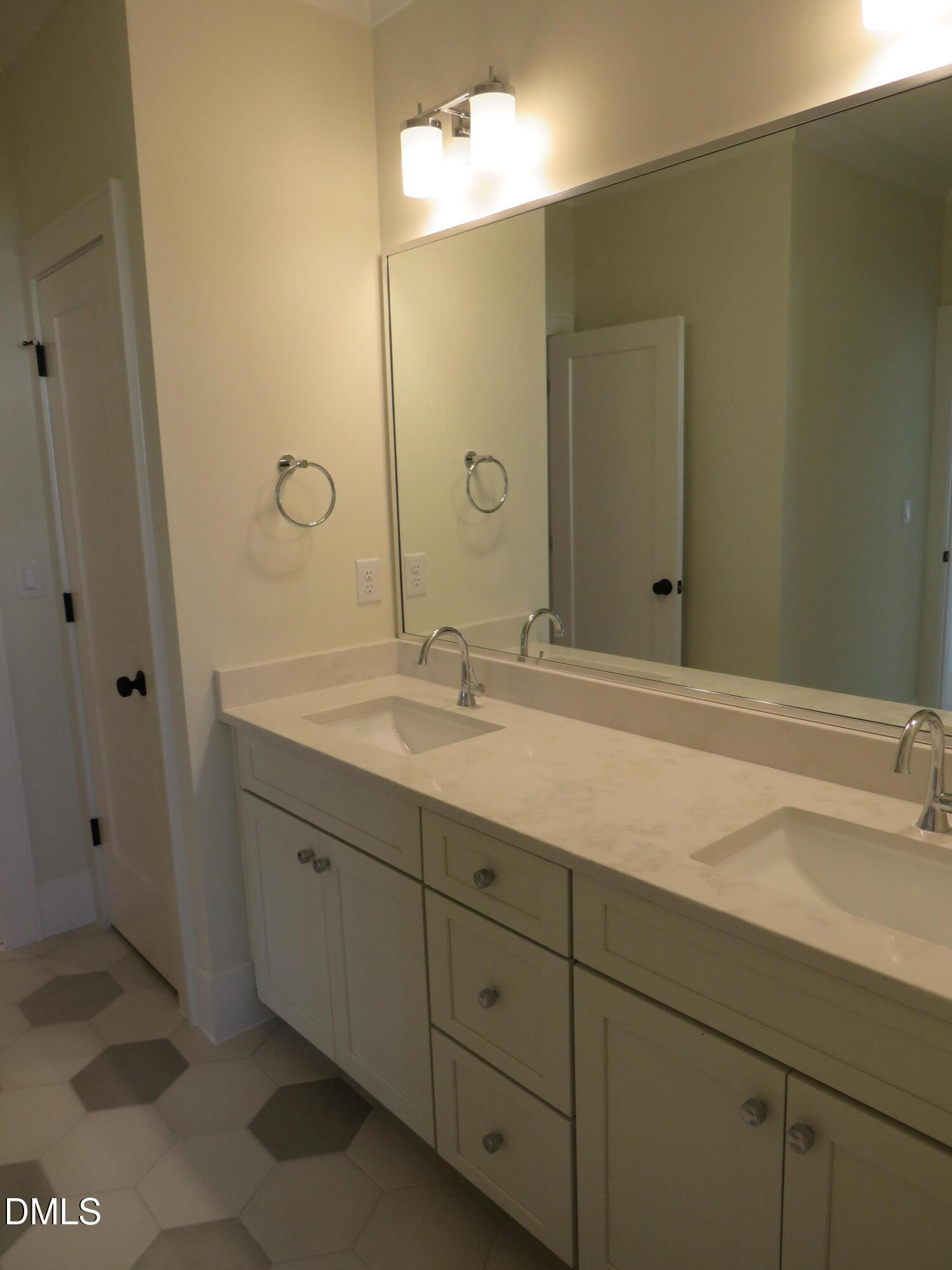 7711 Roberts Road Property Photo 42