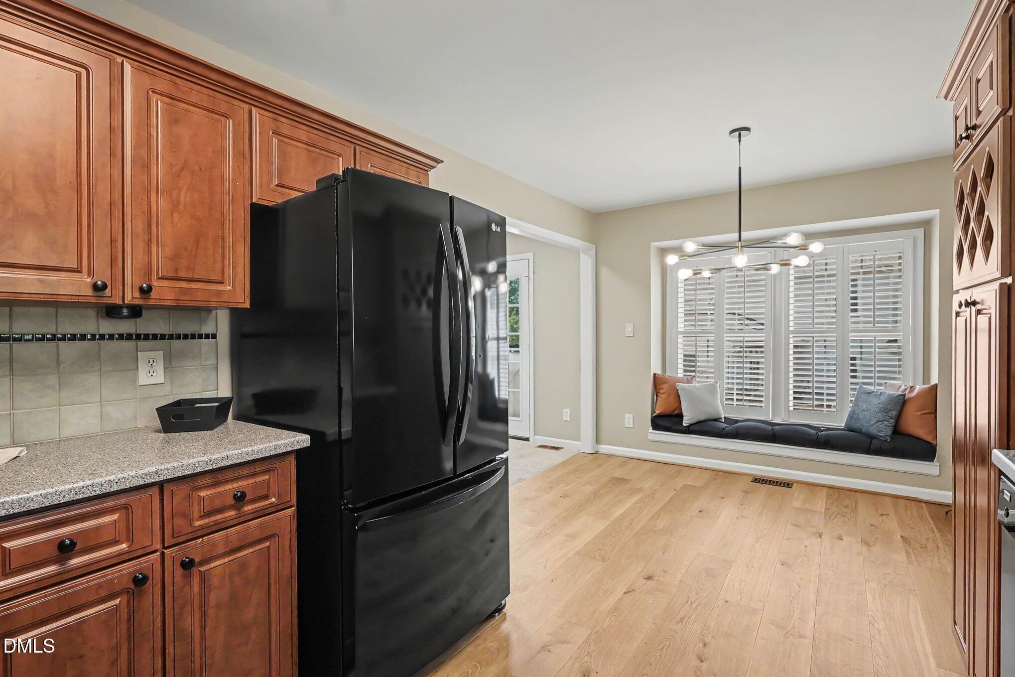 202 Lonesome Pine Drive Property Photo 10