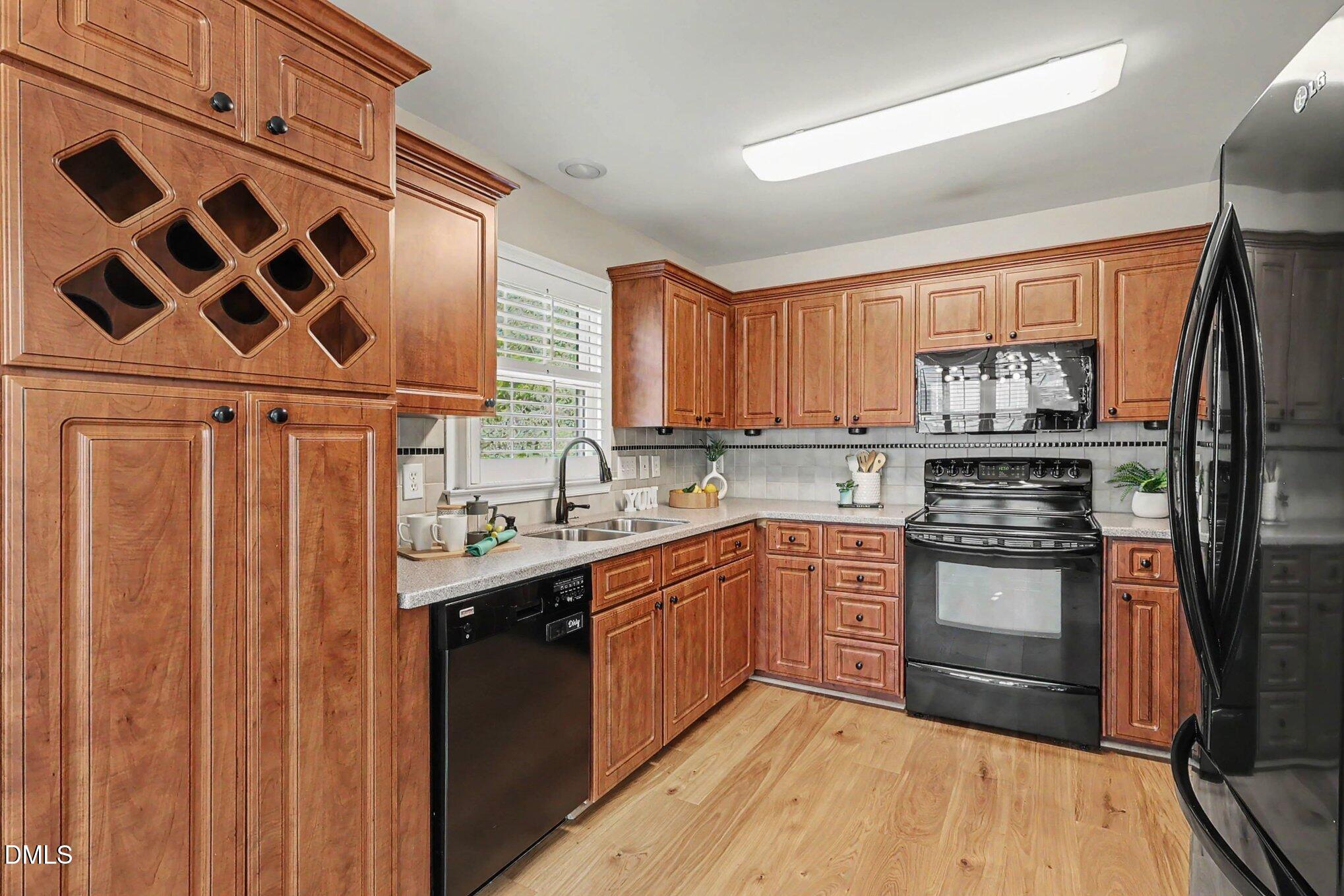 202 Lonesome Pine Drive Property Photo 13
