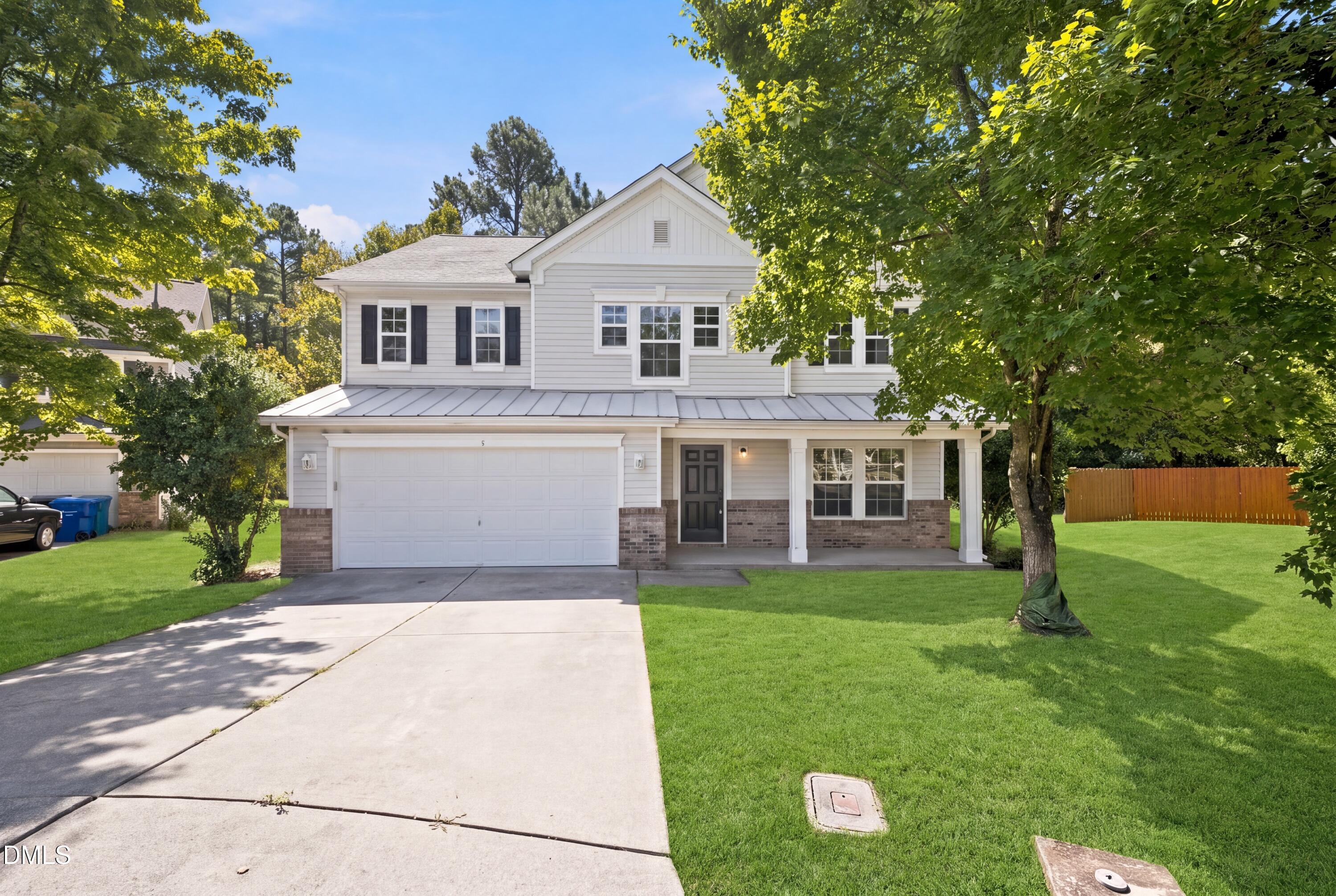 6 Spicewood Court Property Photo 2