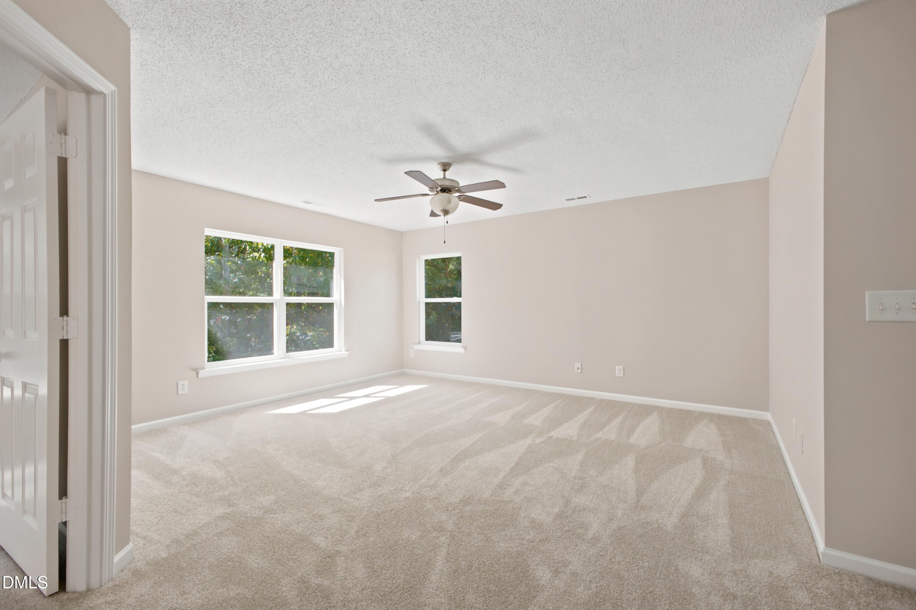 6 Spicewood Court Property Photo 10