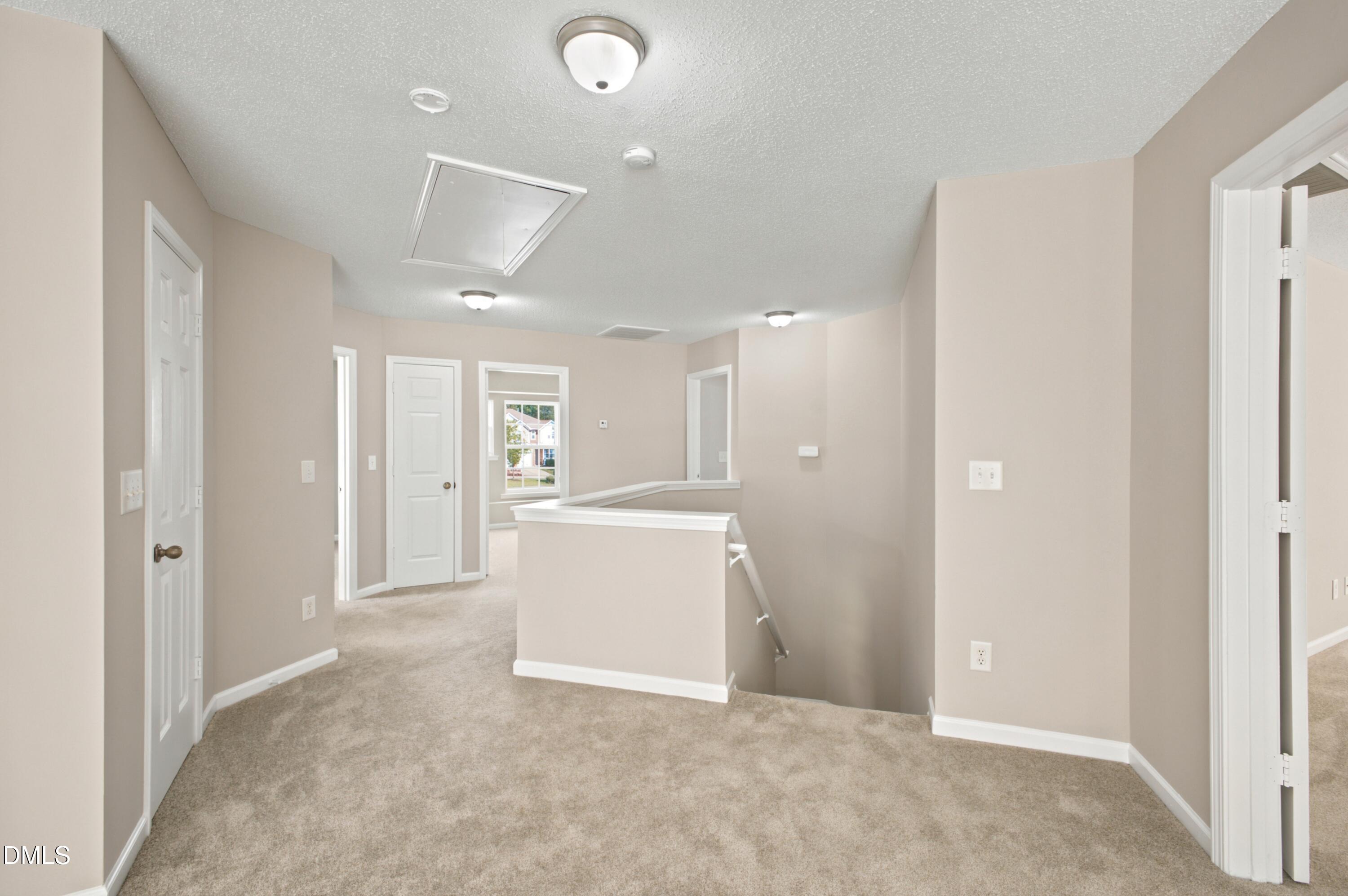 6 Spicewood Court Property Photo 12