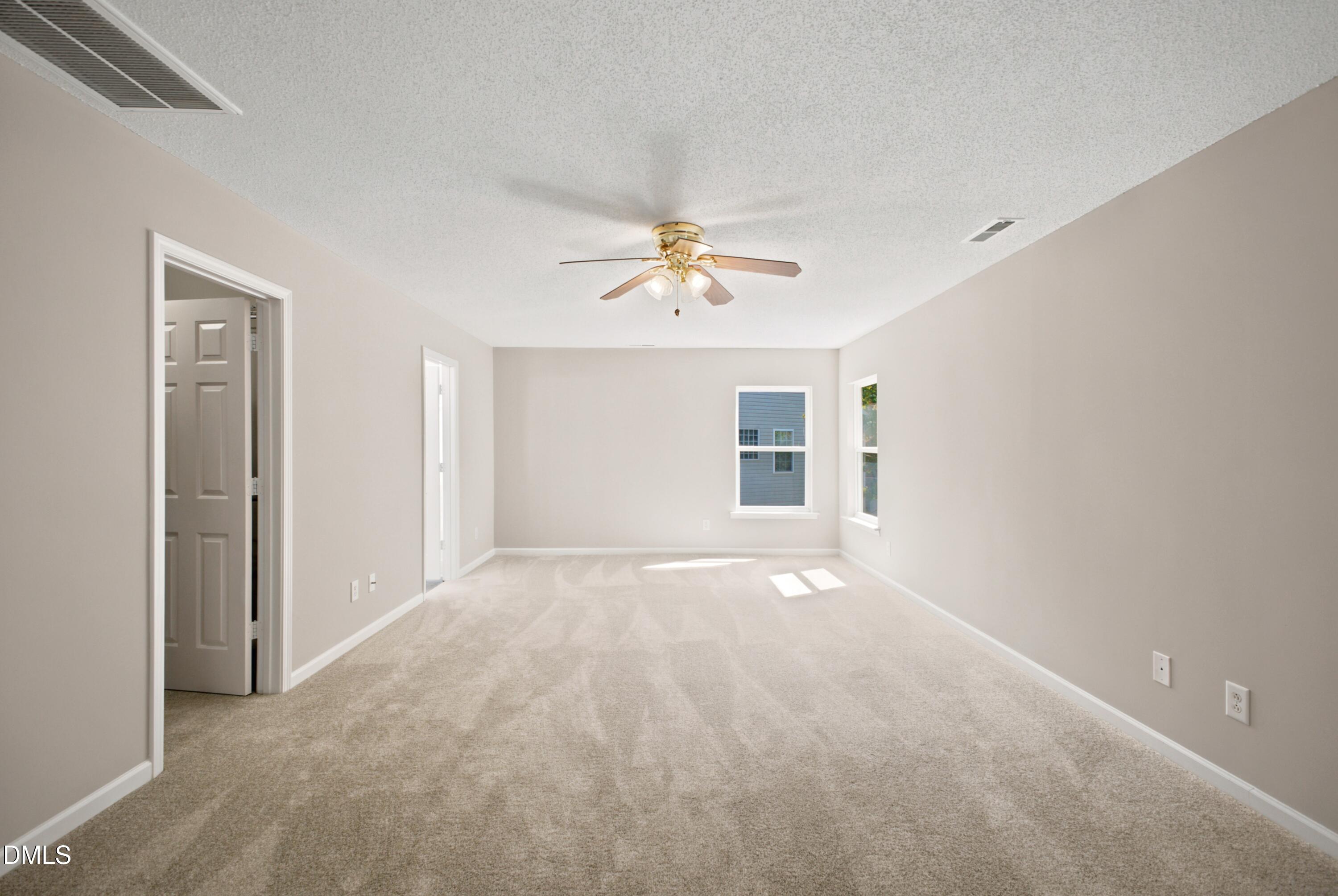6 Spicewood Court Property Photo 13