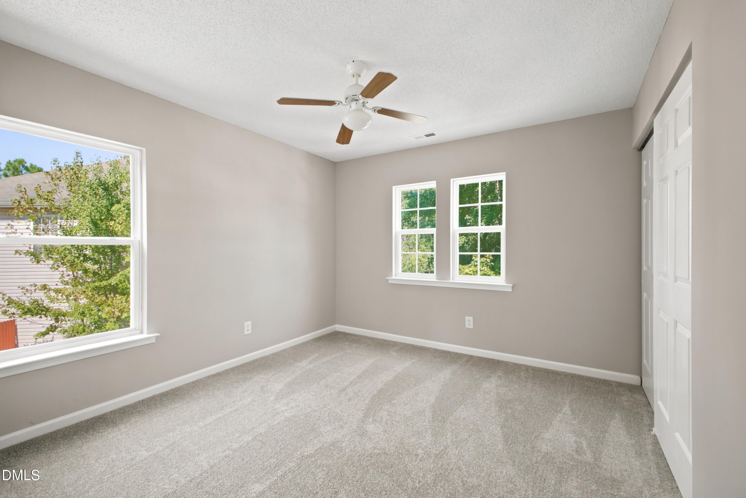 6 Spicewood Court Property Photo 18