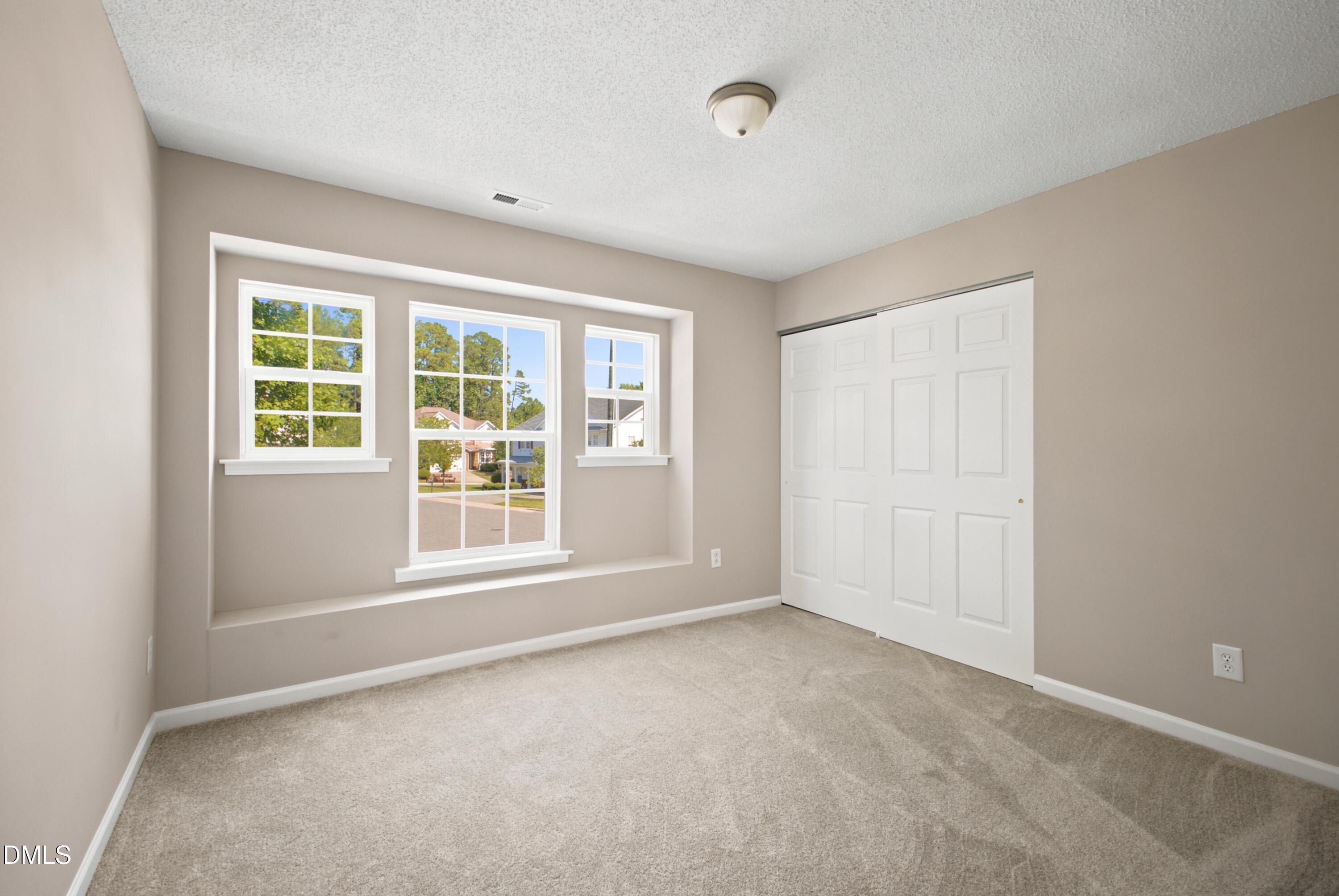 6 Spicewood Court Property Photo 19
