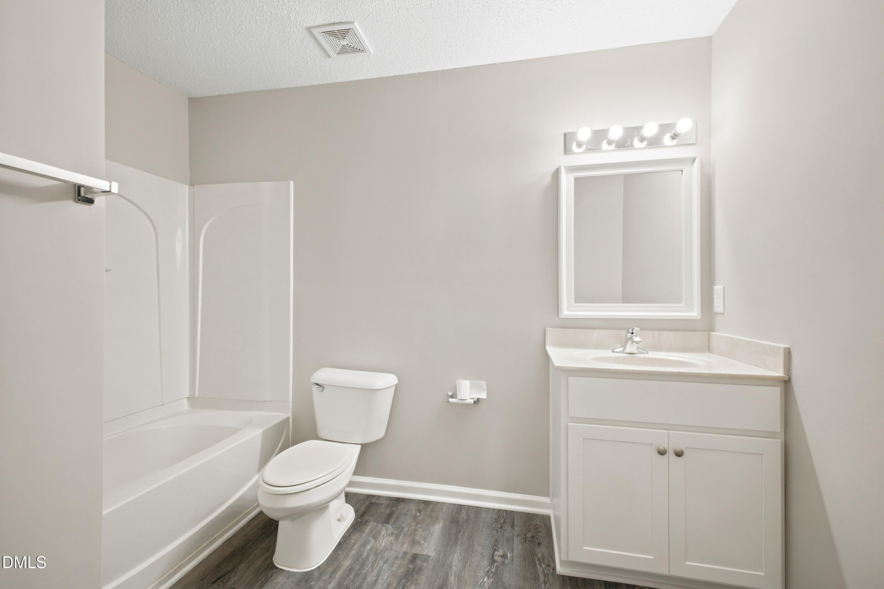 6 Spicewood Court Property Photo 20