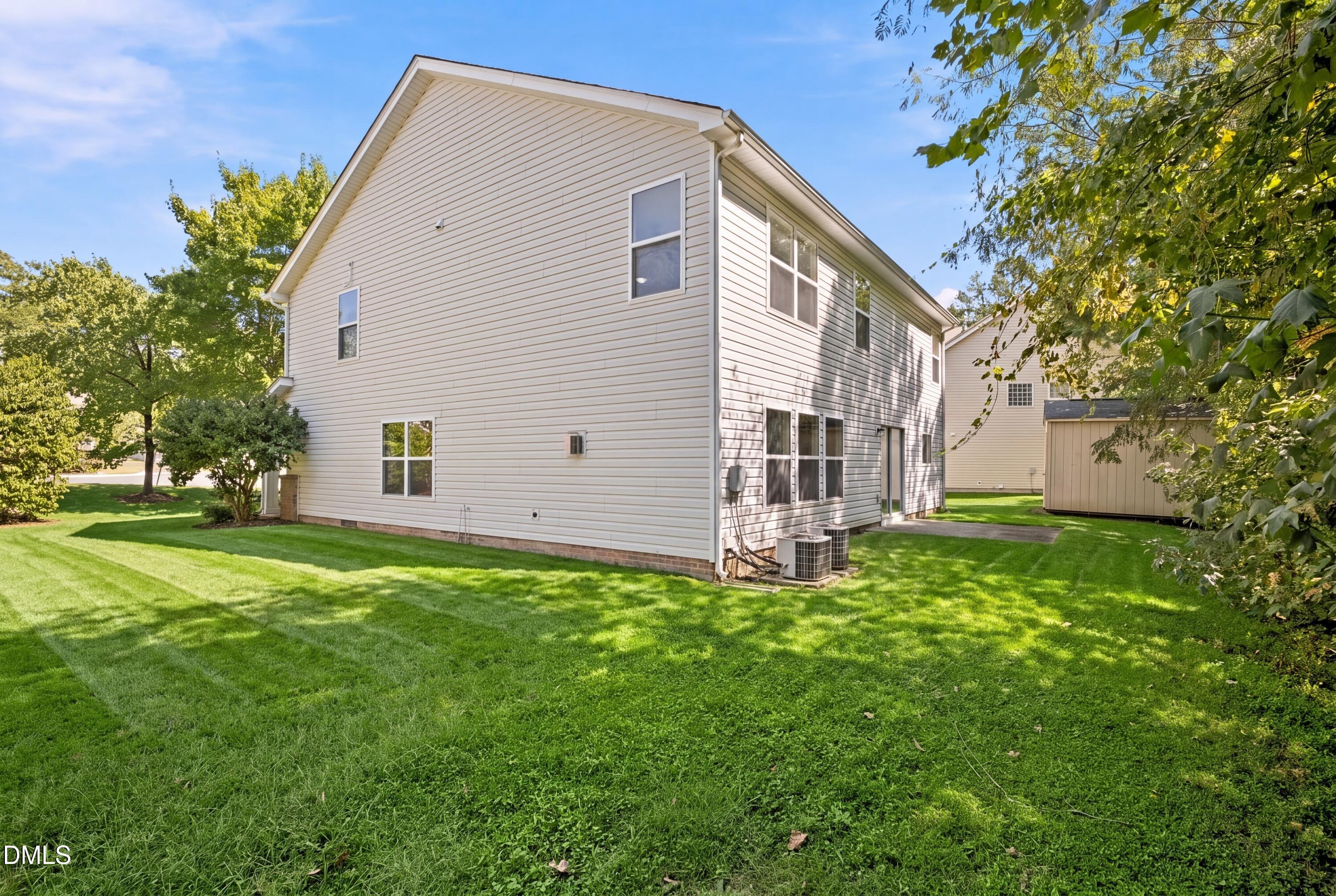 6 Spicewood Court Property Photo 24