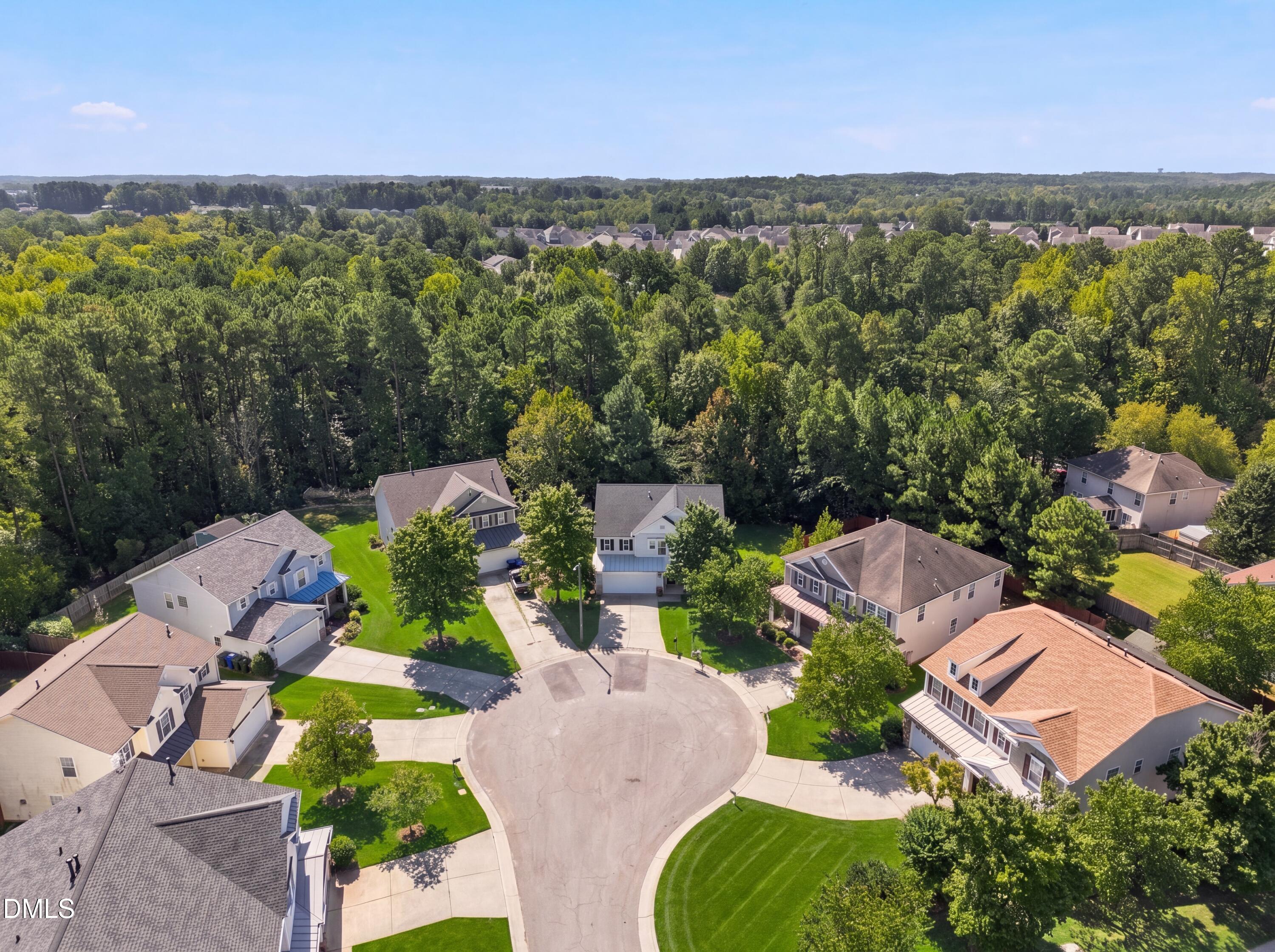 6 Spicewood Court Property Photo 28