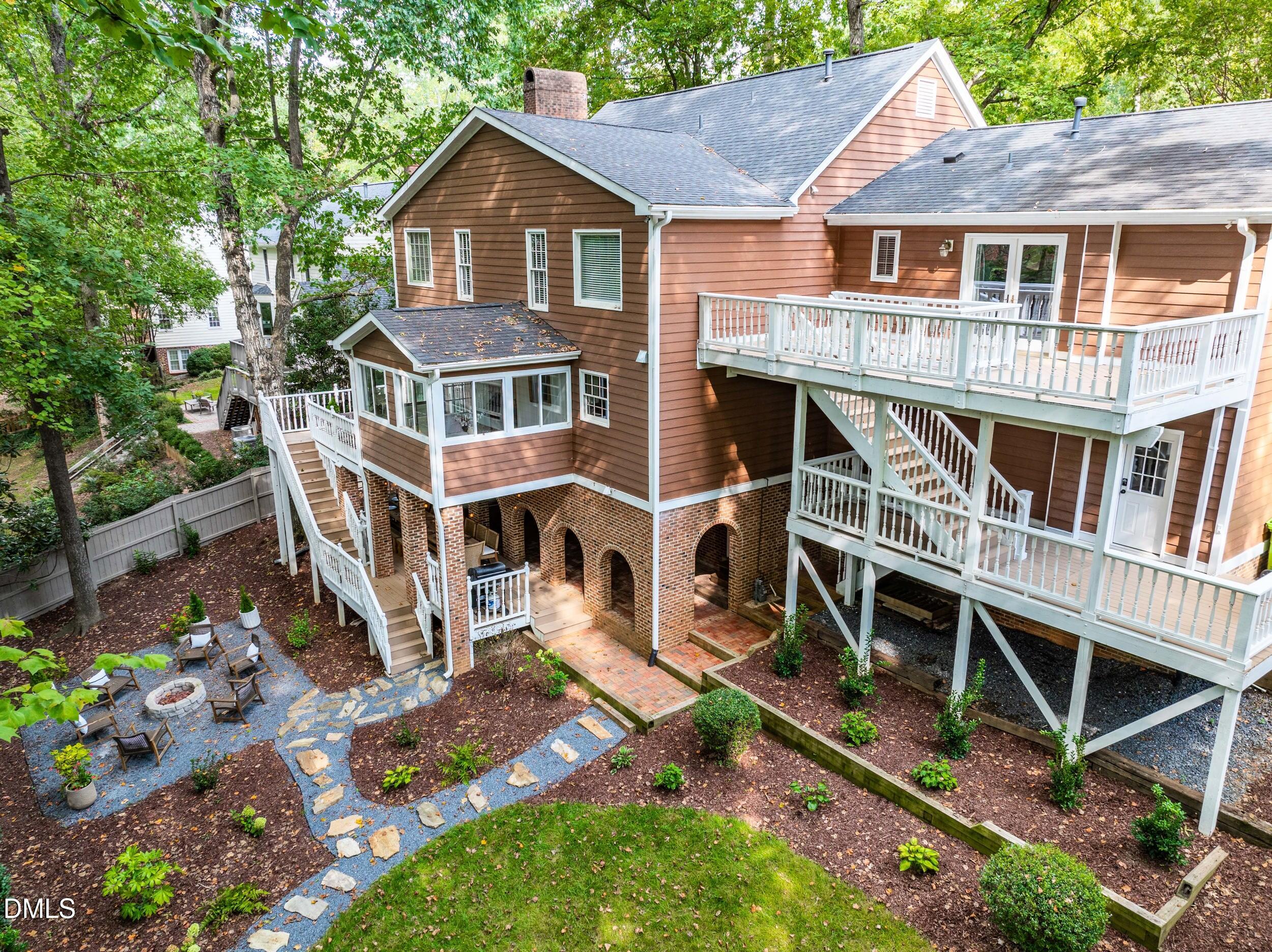 3309 Marblehead Lane Property Photo 2