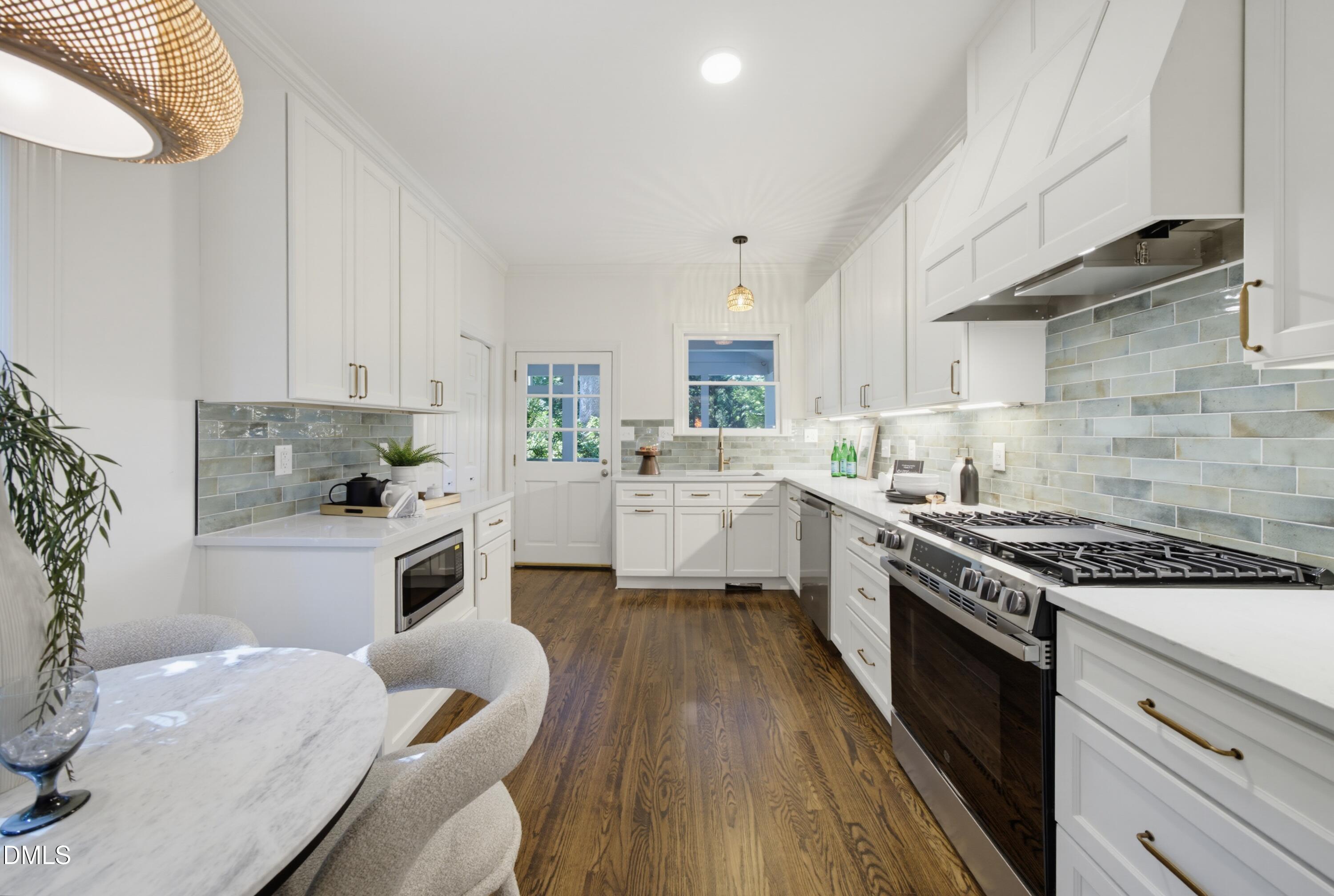 1805 White Oak Road Property Photo 3