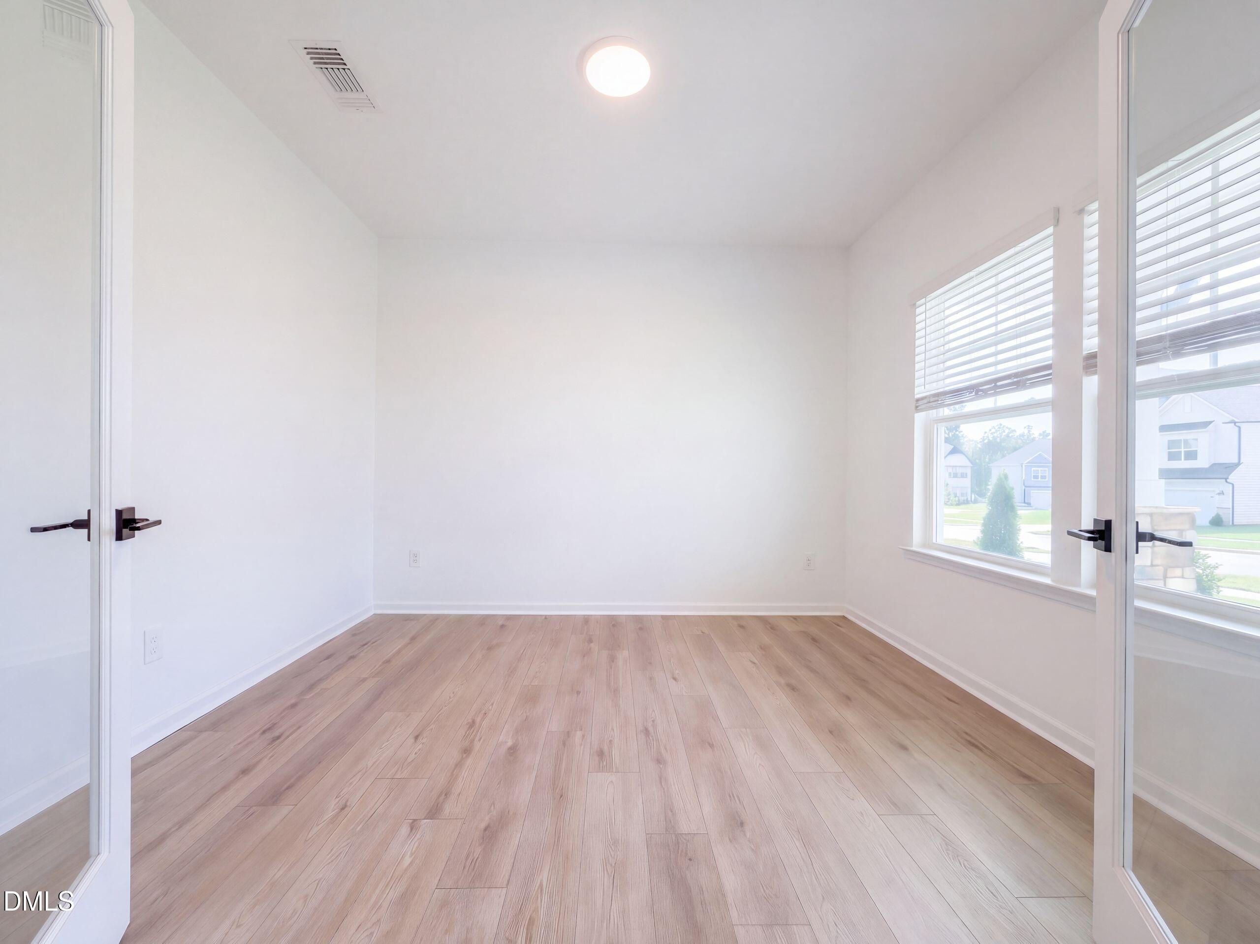 109 S Stonemill Trail Property Photo 11