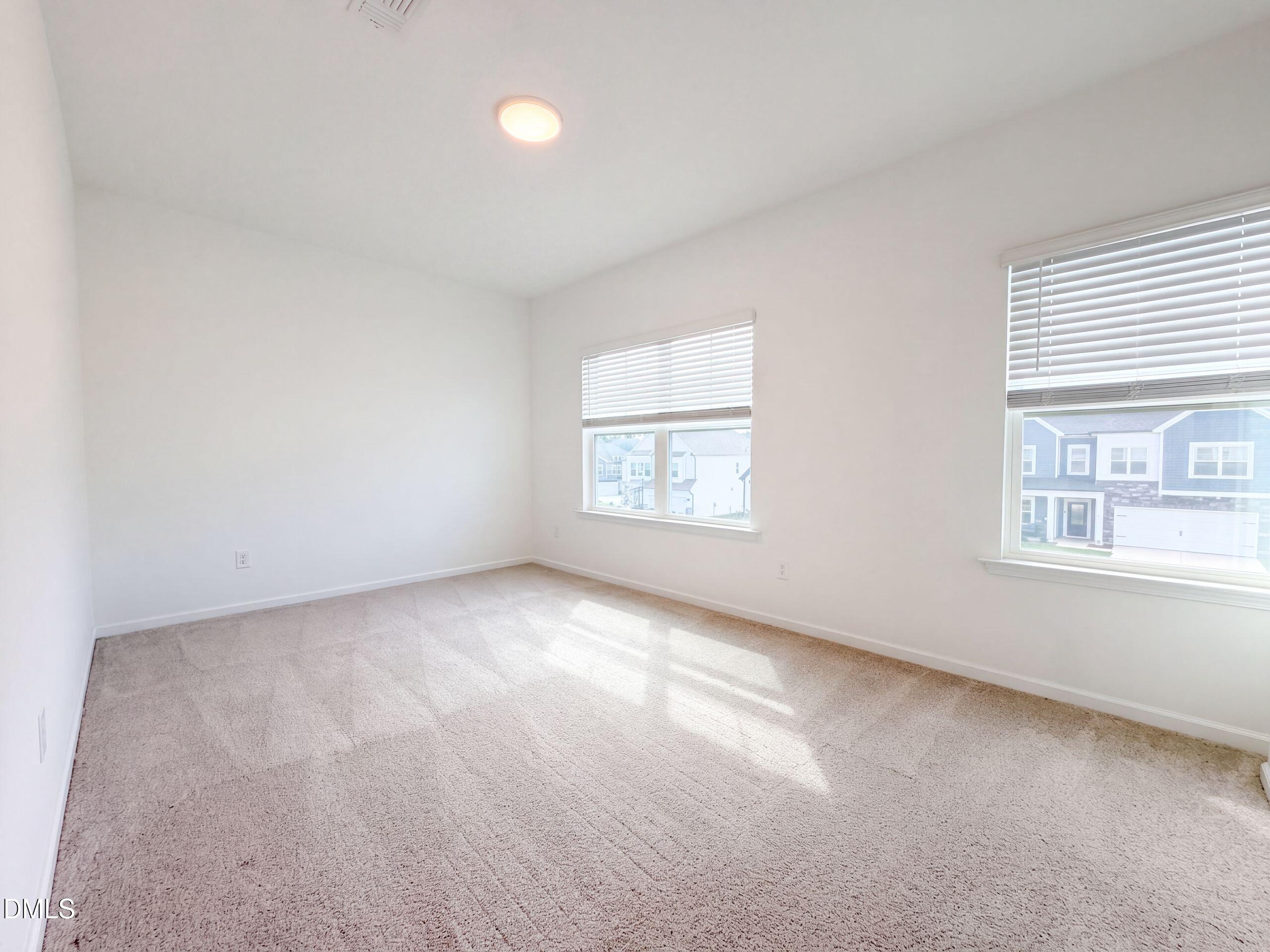 109 S Stonemill Trail Property Photo 16